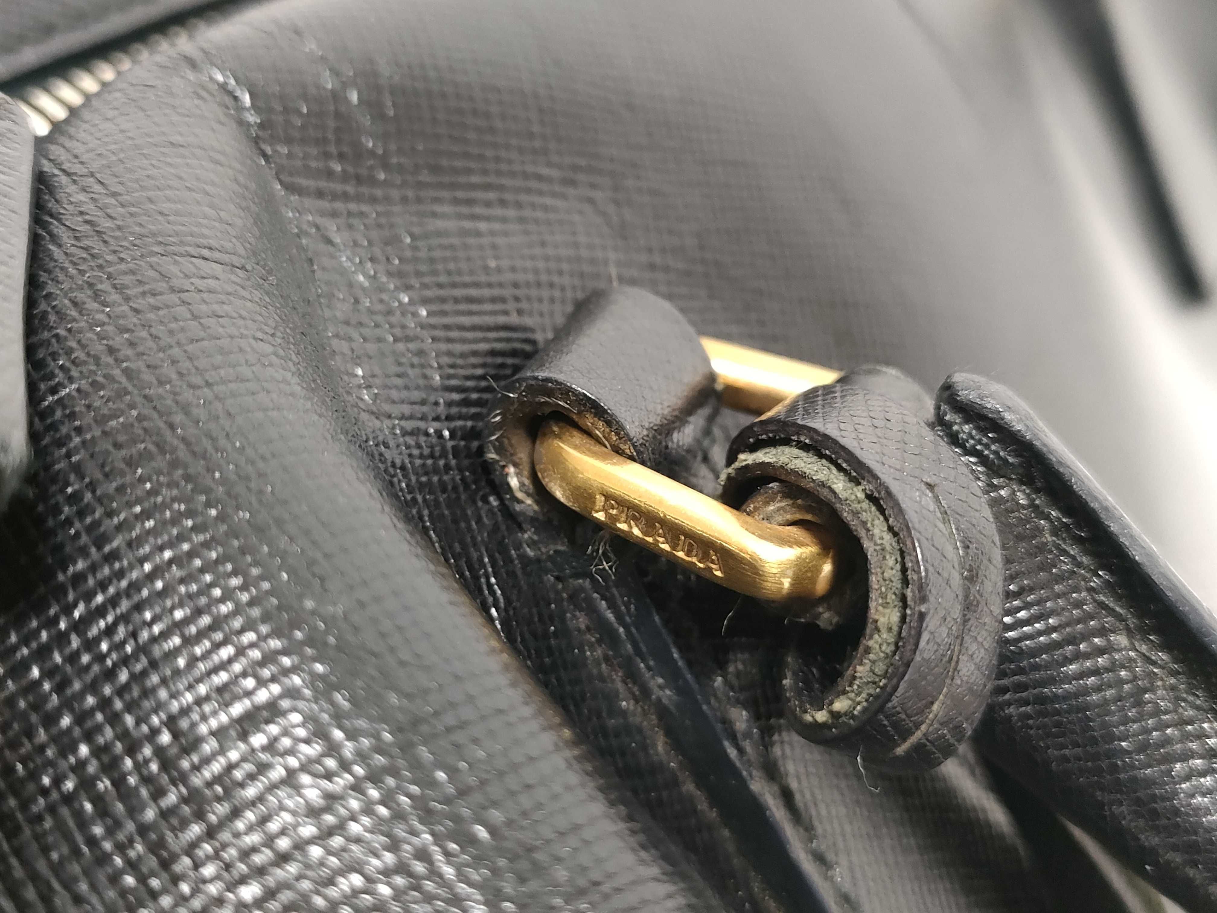 handbag, Saffiano leather, with 2 padlock keys and clochette. — view 5