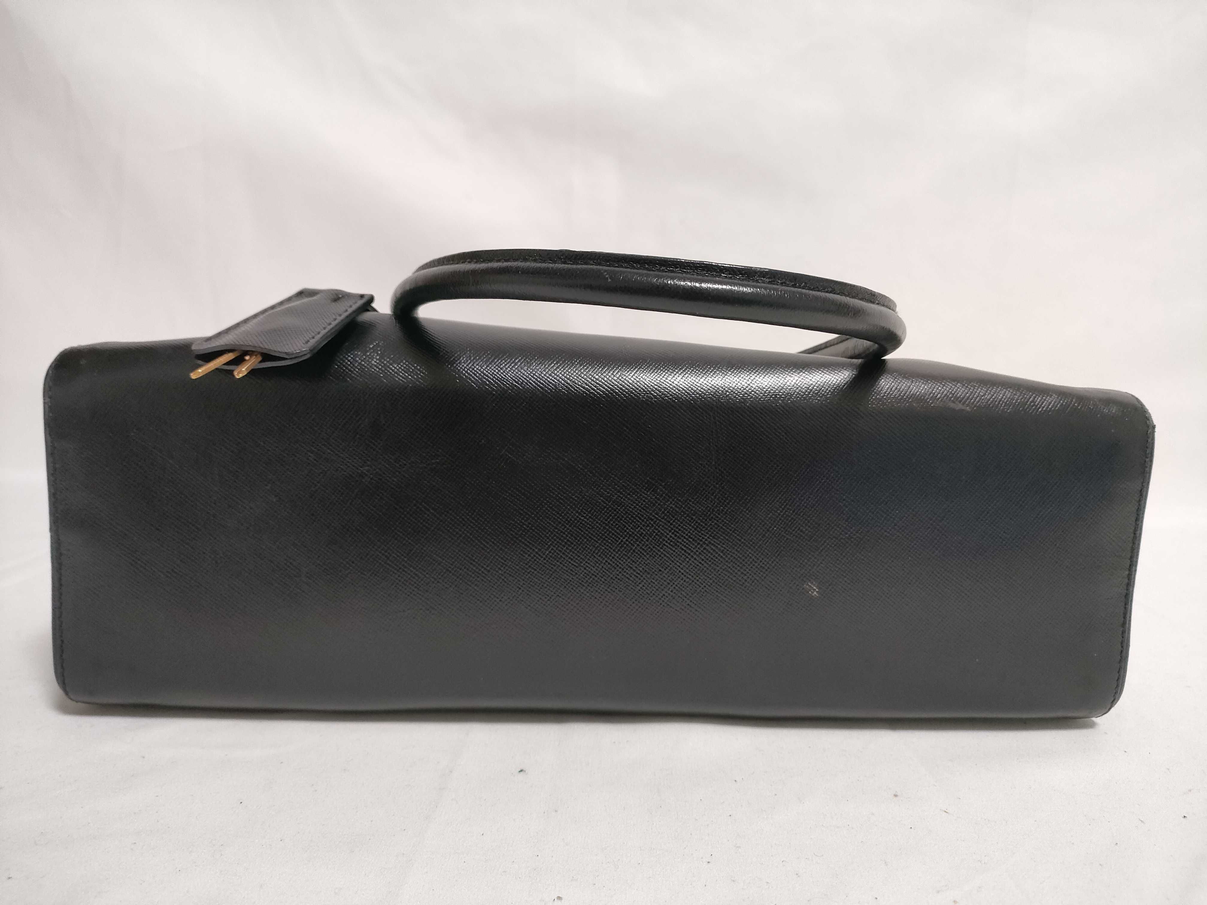 handbag, Saffiano leather, with 2 padlock keys and clochette. — view 6