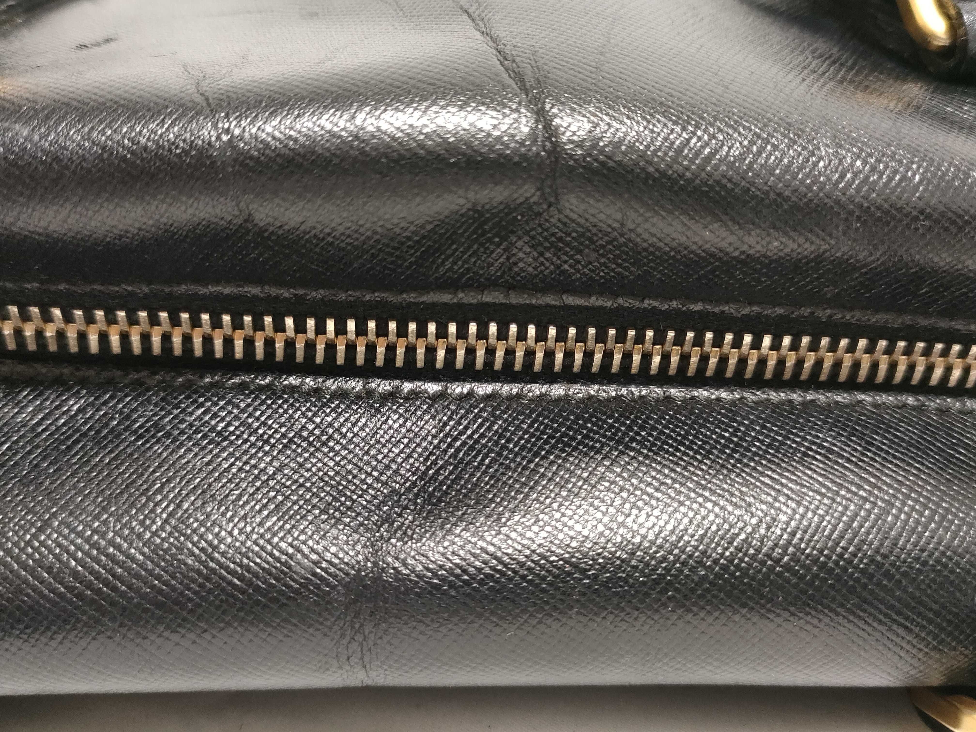 handbag, Saffiano leather, with 2 padlock keys and clochette. — view 8