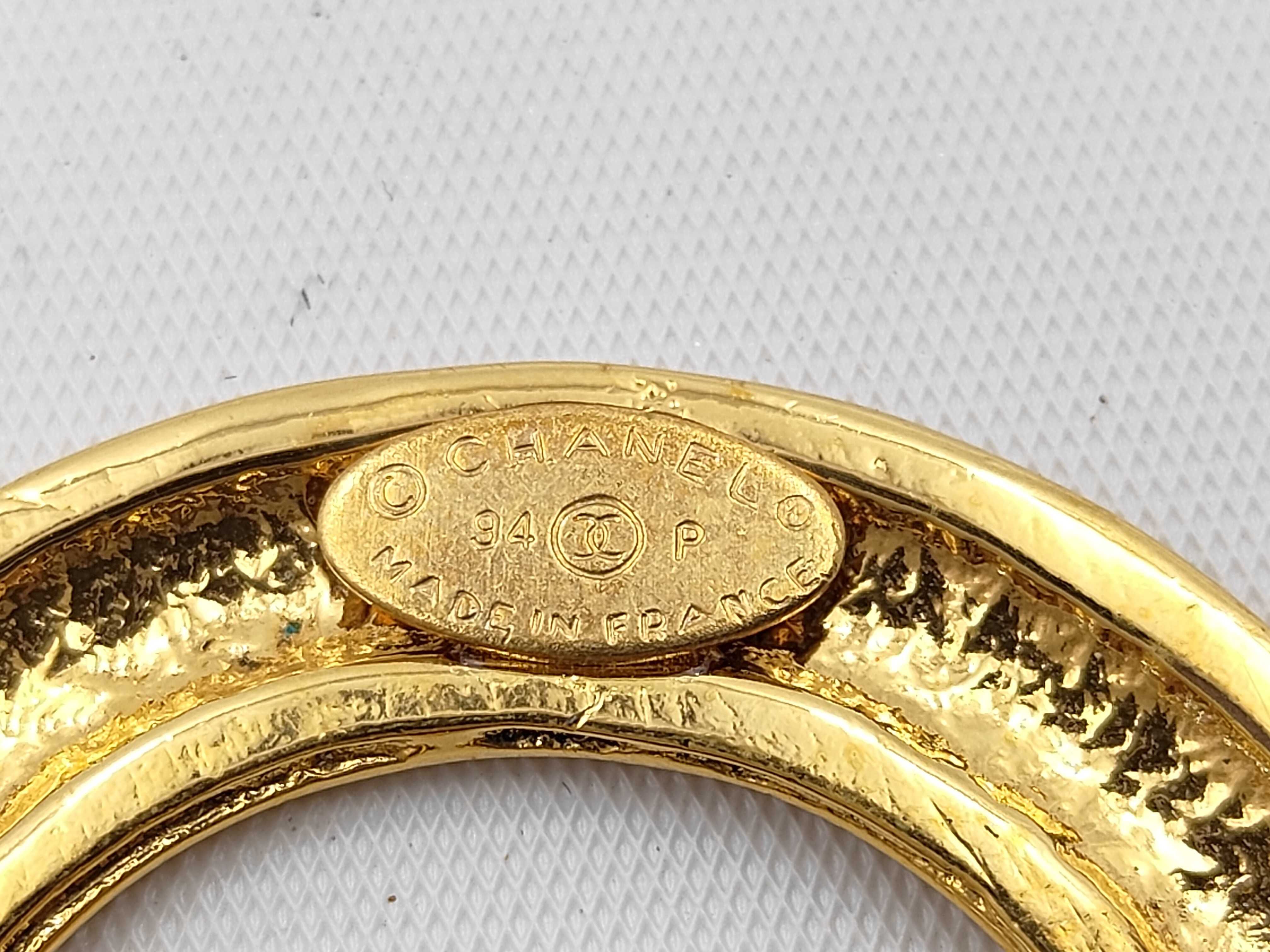 94P Brooch, Five-Link Coco Mark Circle Brooch — view 4