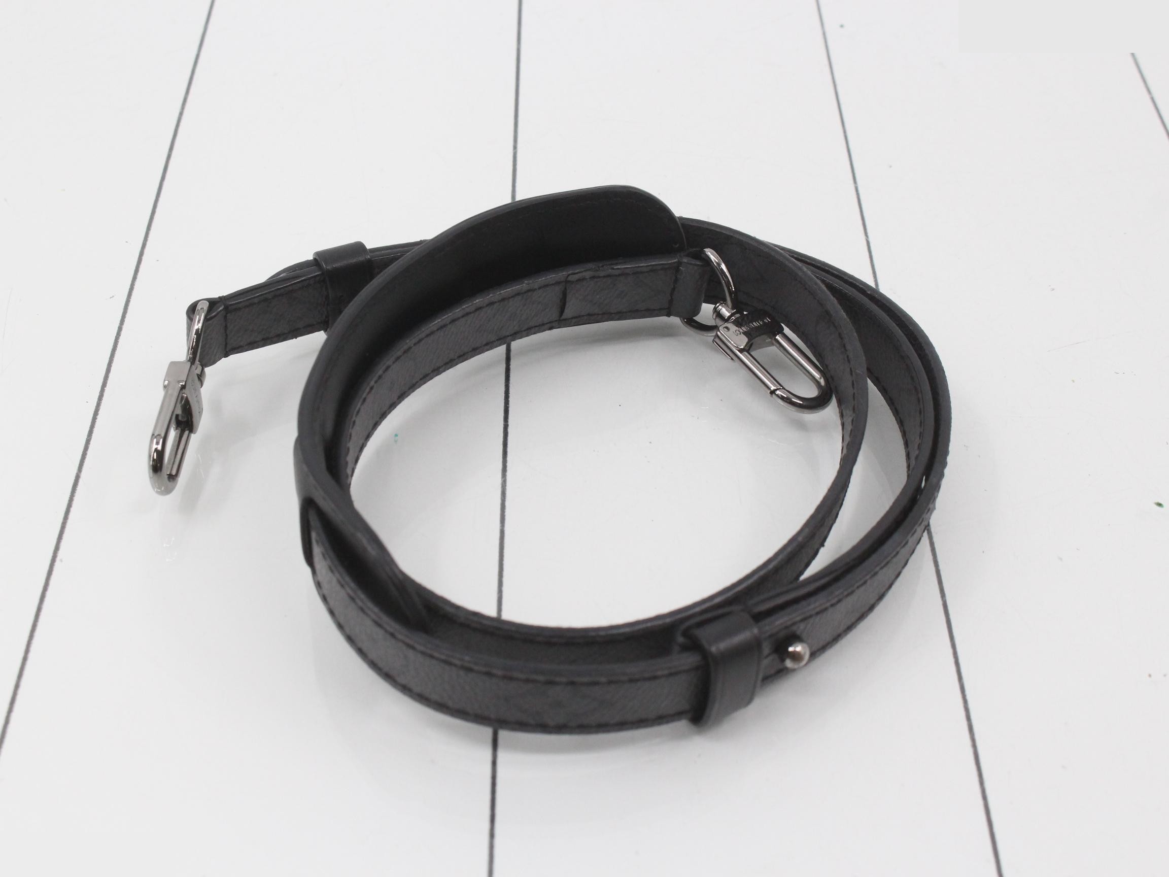 M45947 Keepall XS 2-Way Handbag — view 7