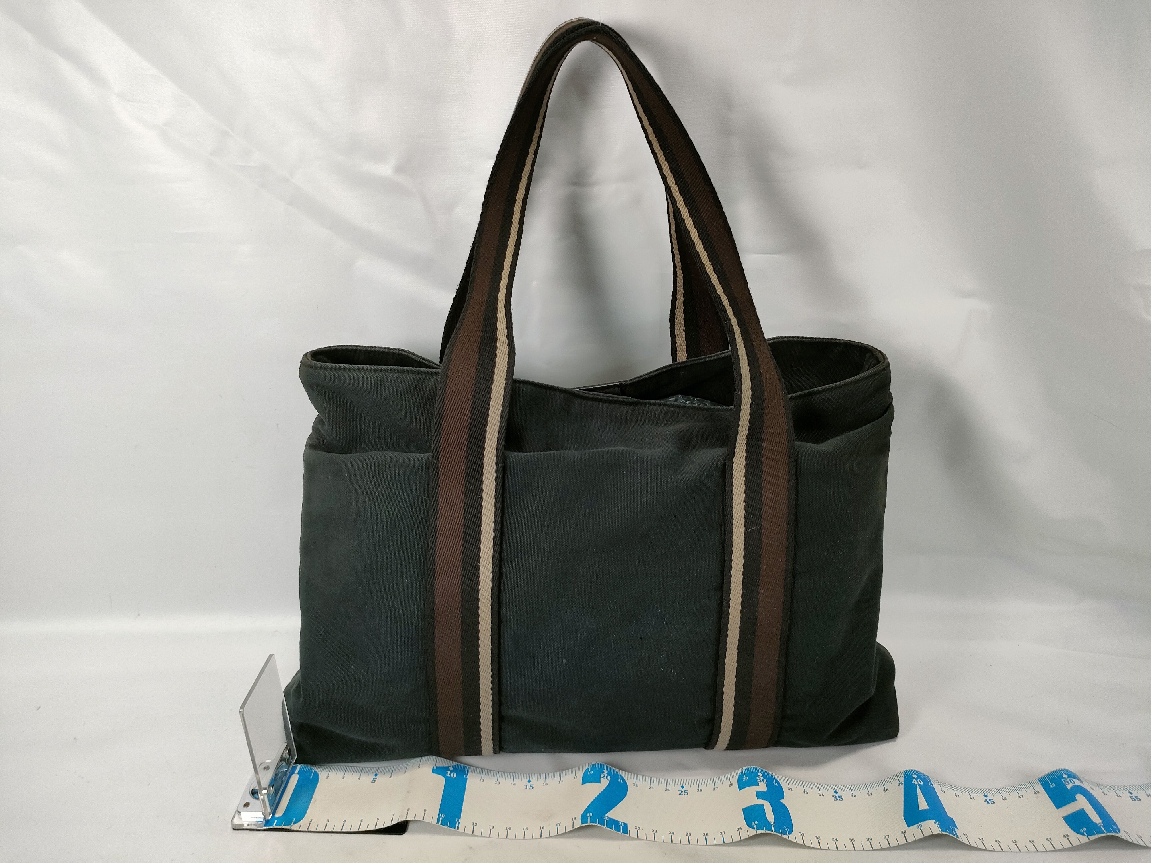 Troca Horizontal MM Tote Bag (Torn Tag) — view 2