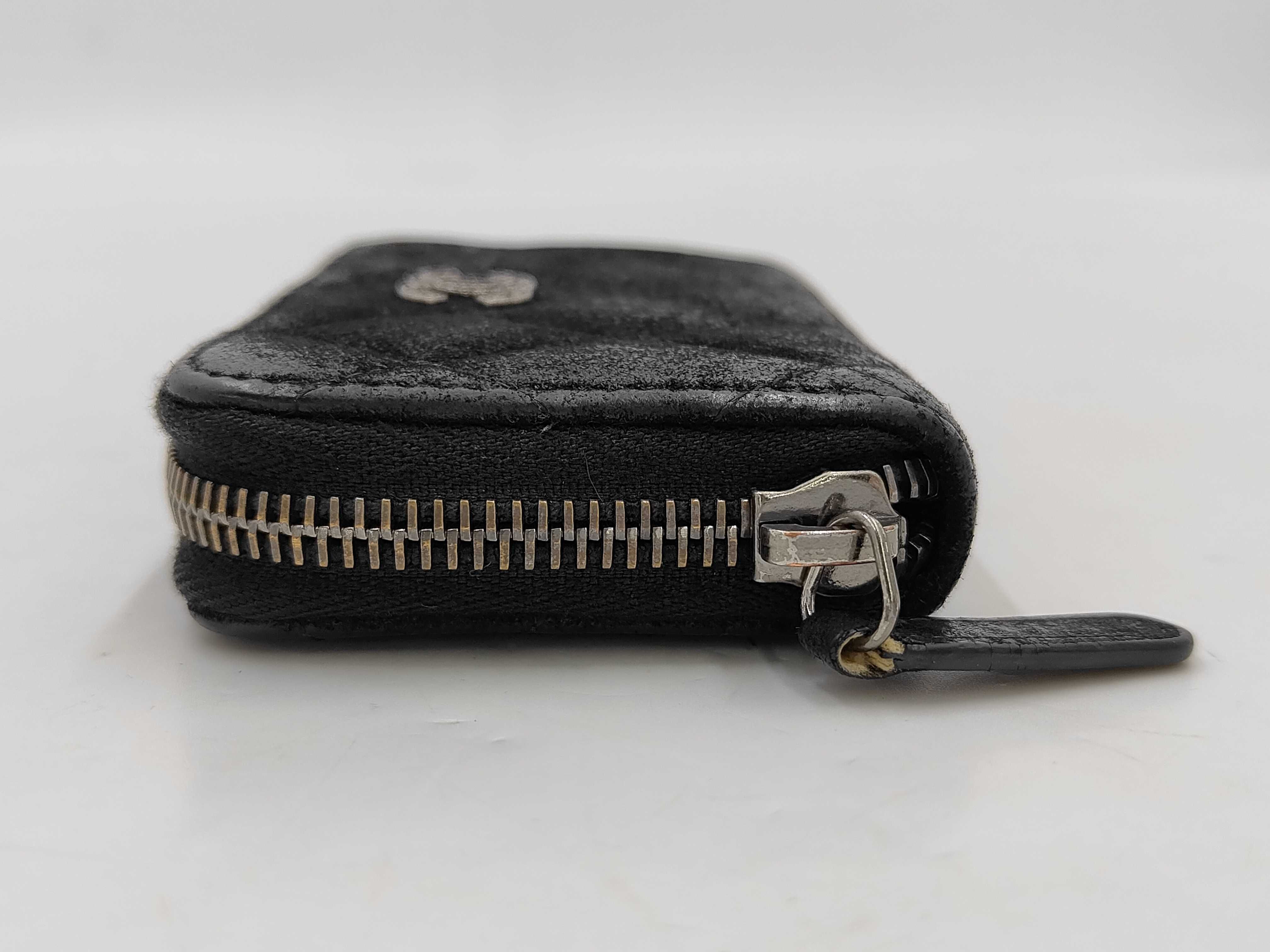 Matelassé Chain Me Goatskin Coin Case (with seal, card, and box) — view 6