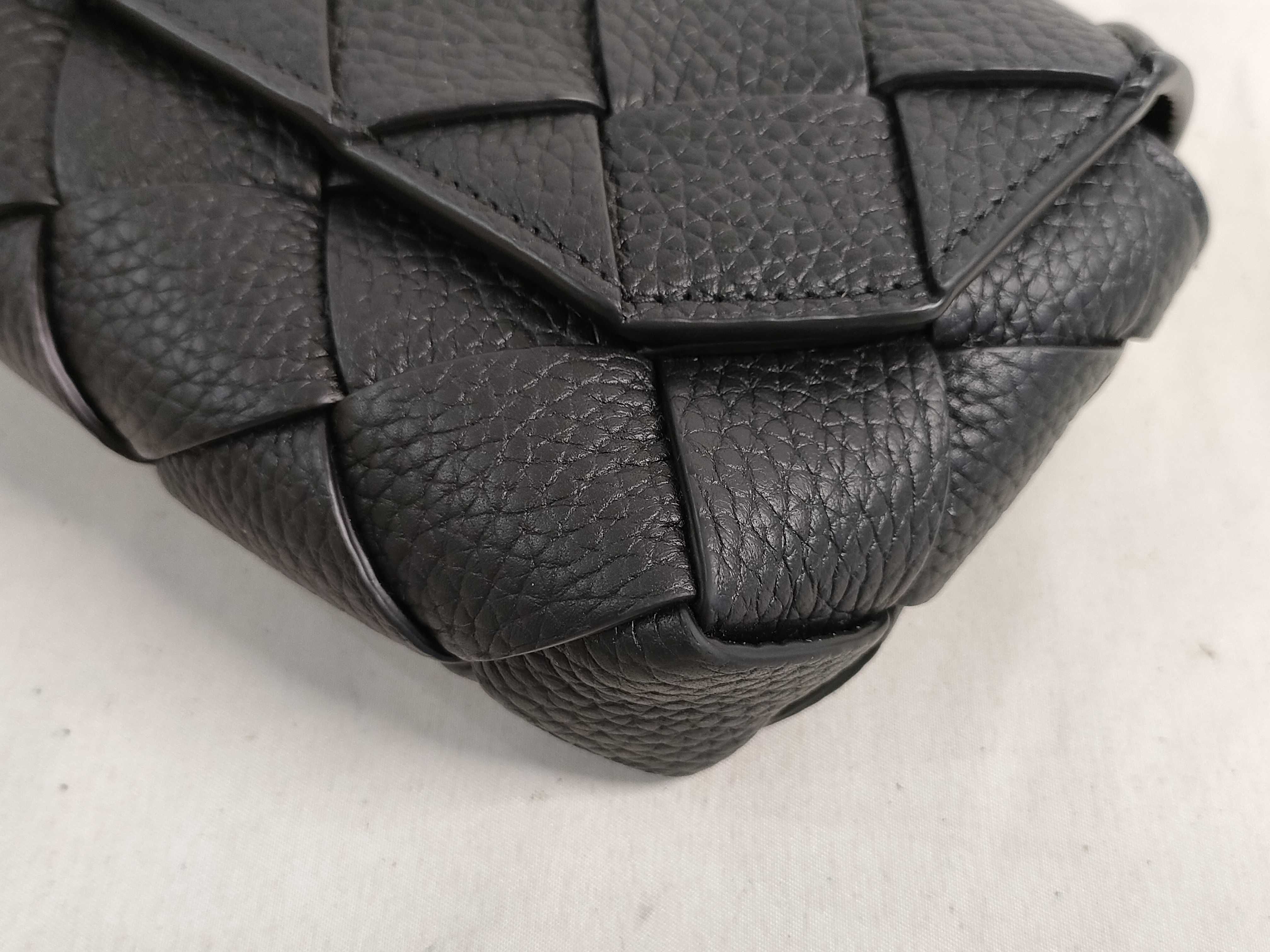 Intrecciato Maxi Intrecciato Diagono Shoulder Bag — view 6