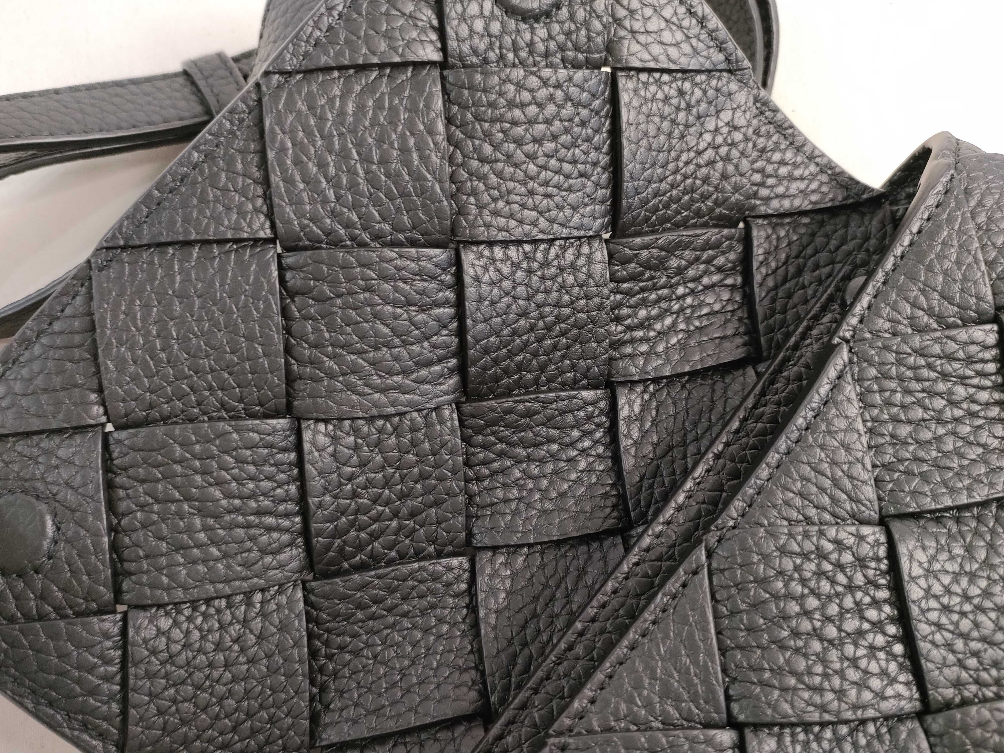 Intrecciato Maxi Intrecciato Diagono Shoulder Bag — view 8