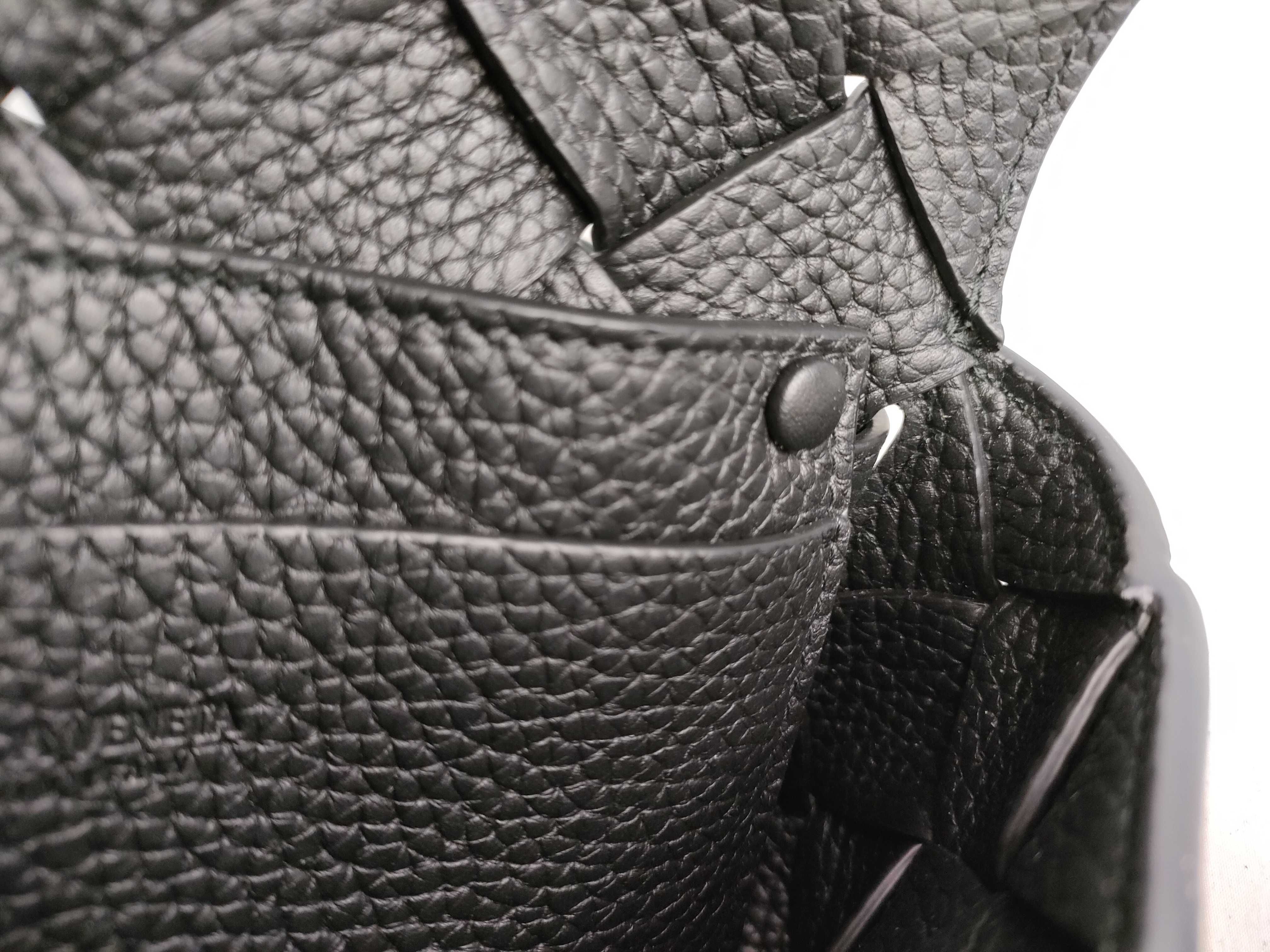 Intrecciato Maxi Intrecciato Diagono Shoulder Bag — view 9