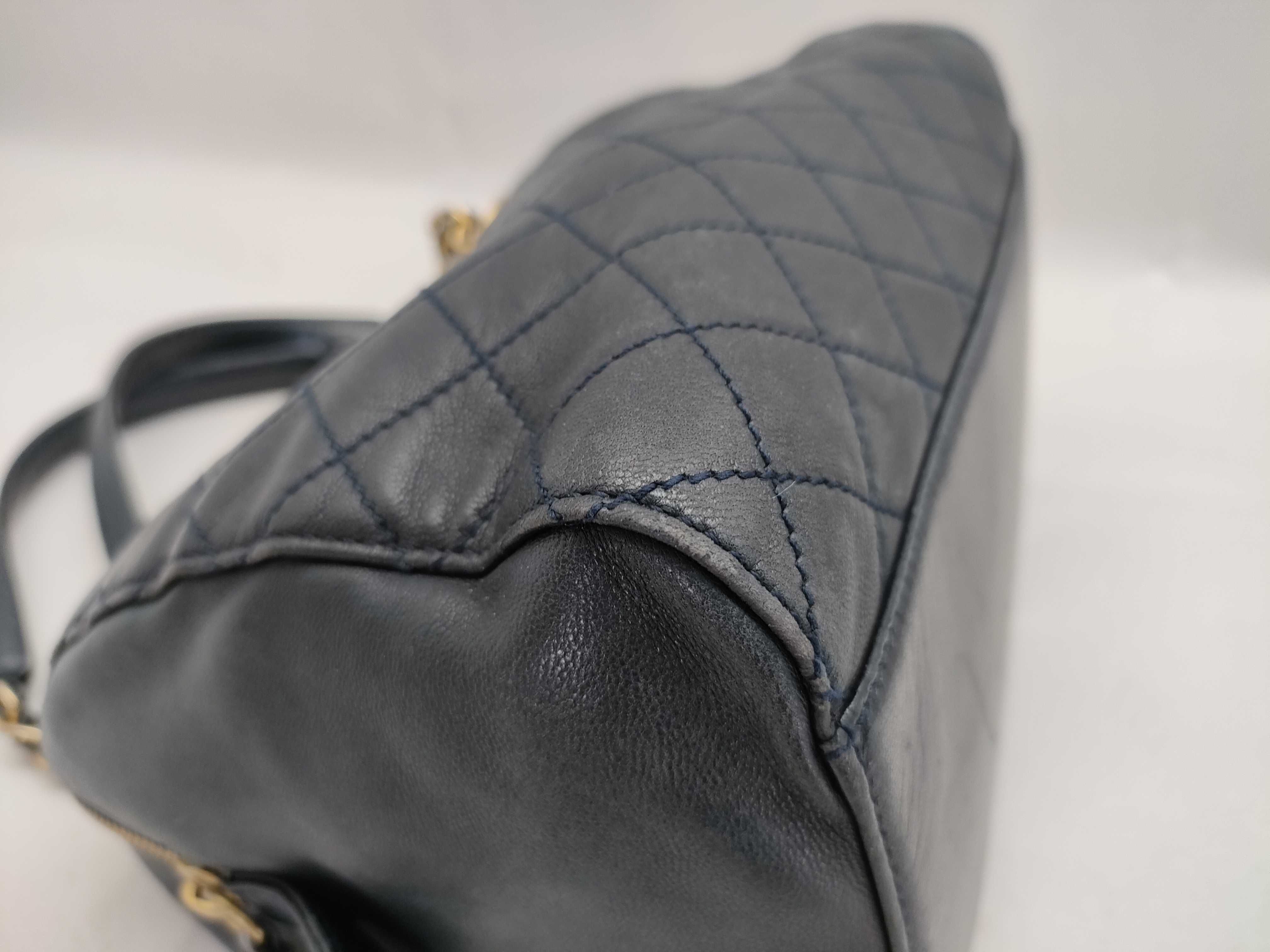 Nappa Leather Quilted Chain Shoulder Bag Black Gold Hardware Triangle Logo Shoulder Bag — view 8