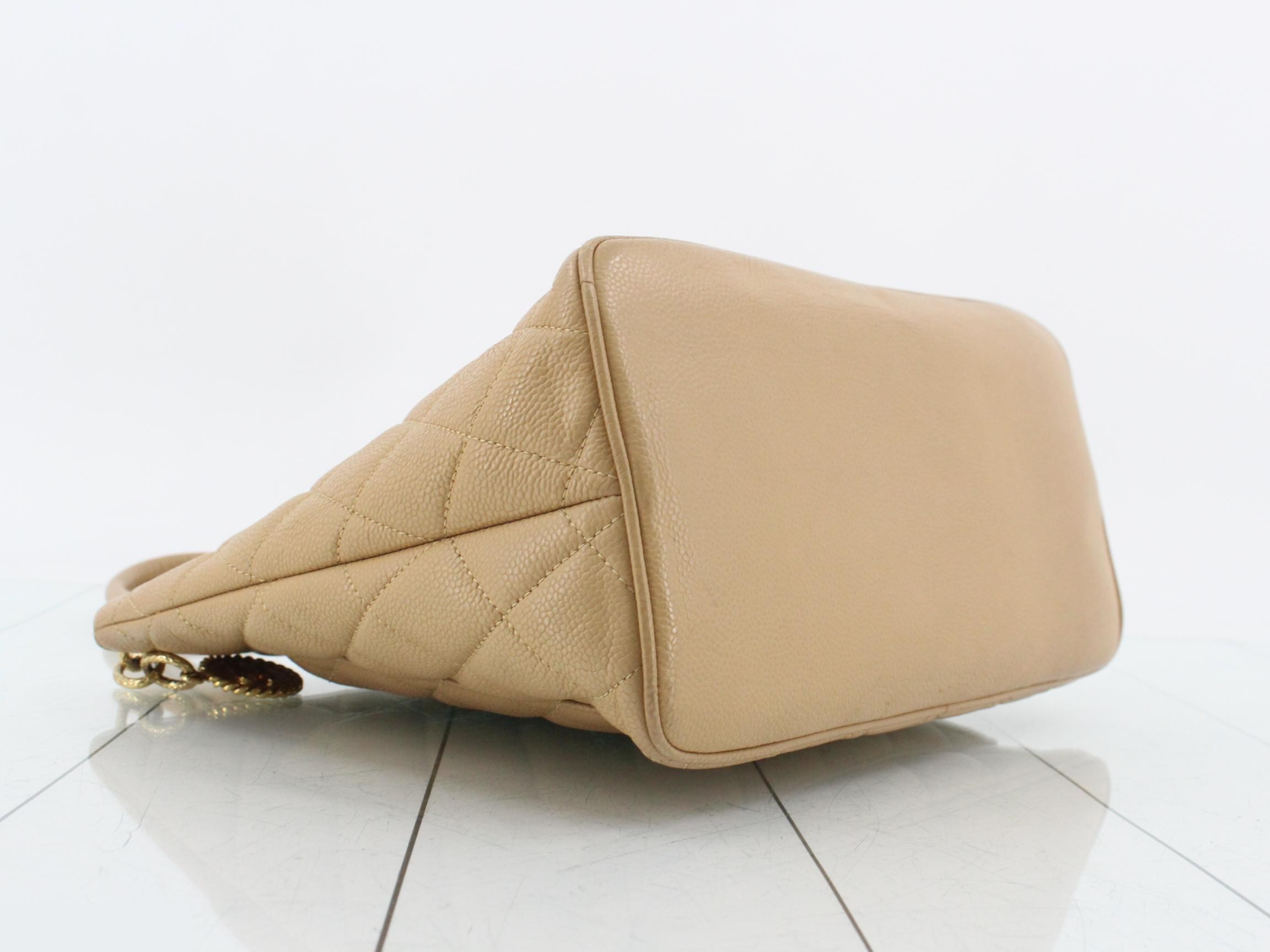 Matelassé Caviar Reissue Tote Bag (with original sticker) — view 5