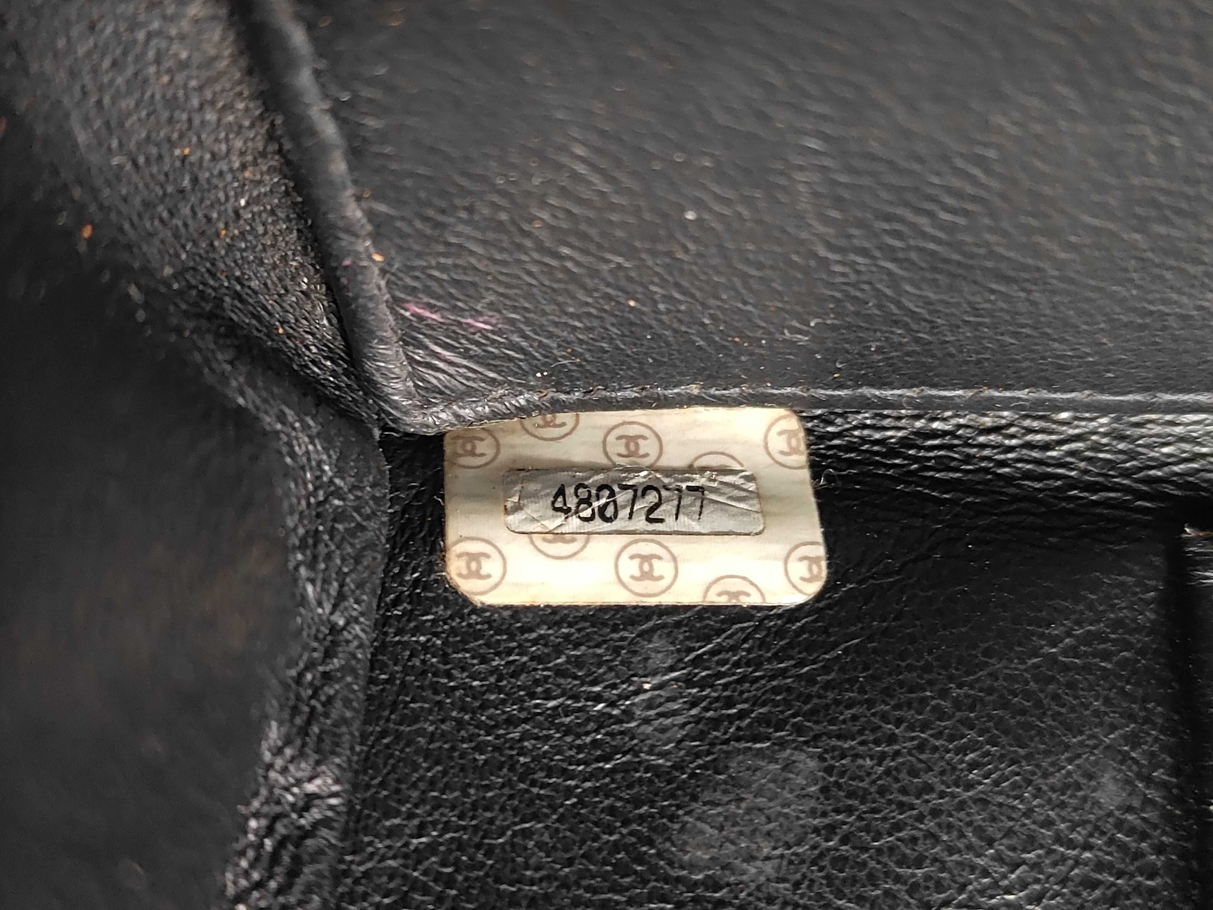 Matelassé Caviar Skin Chain Tote Bag (with original seal, serial number 4) — view 10