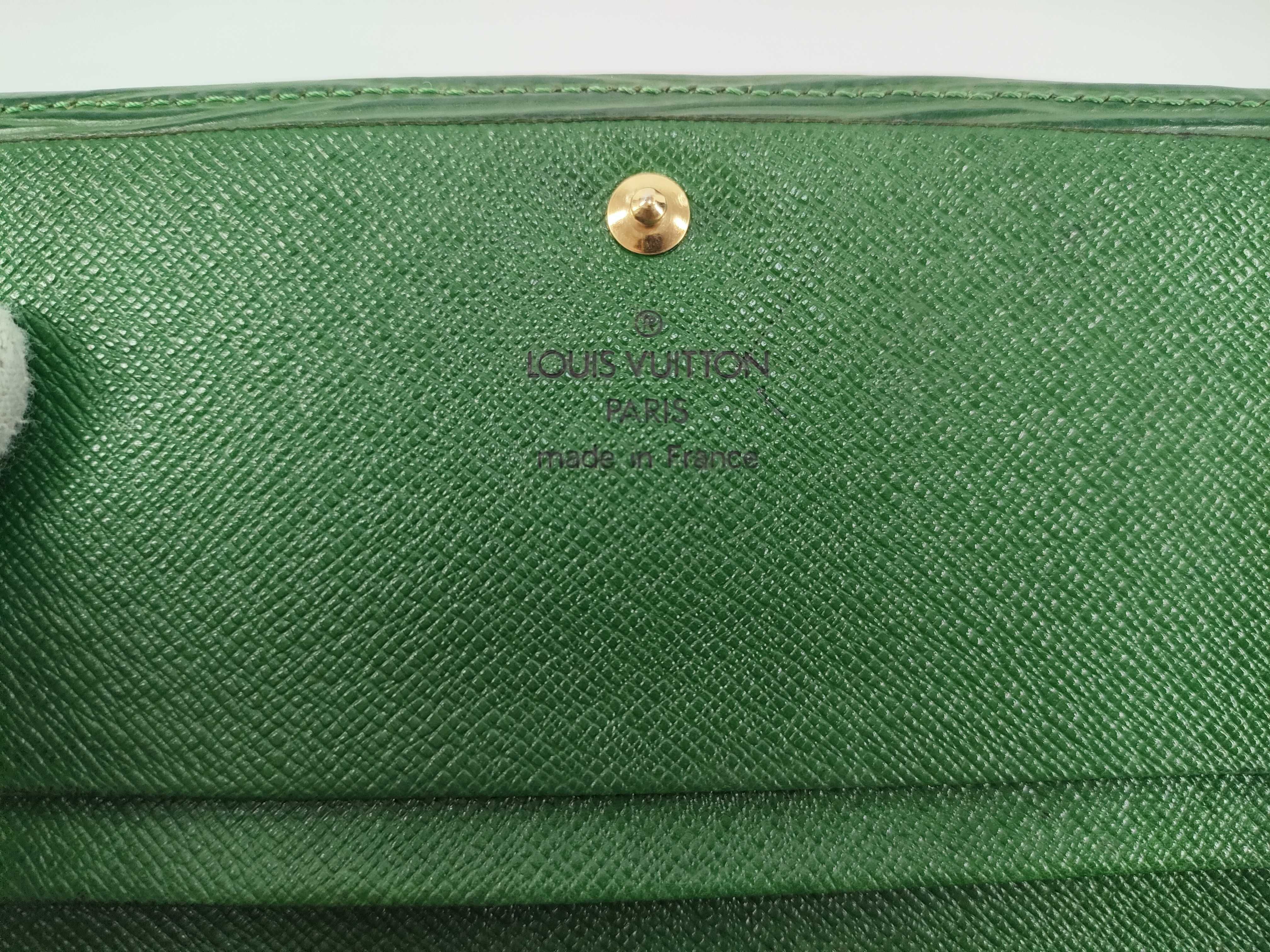 Epi Leather Green Wallet — view 9