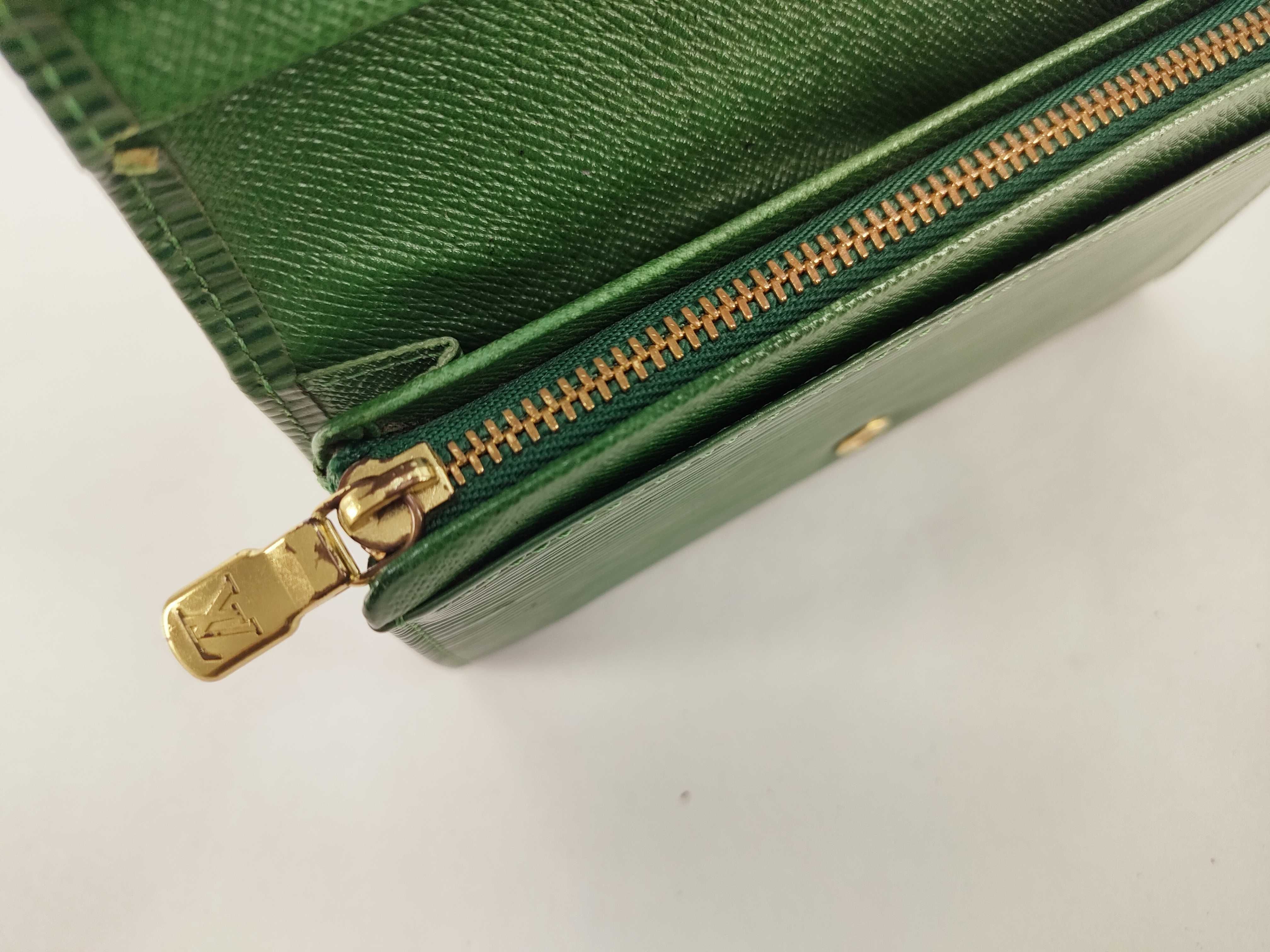 Epi Leather Green Wallet — view 10