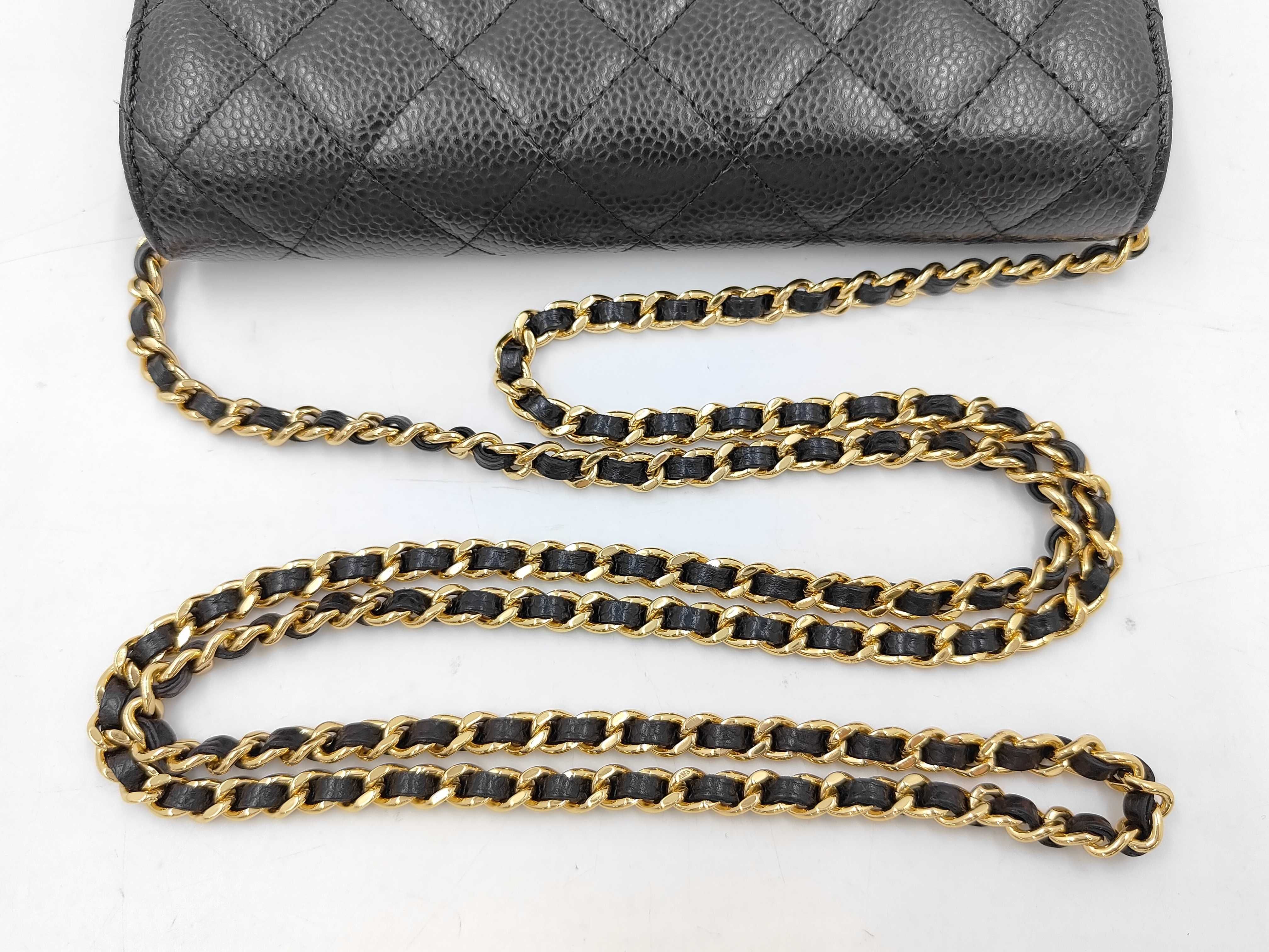 Chain Wallet, Caviar Leather, Black, Gold Hardware, 28963974, Shoulder Bag — view 3