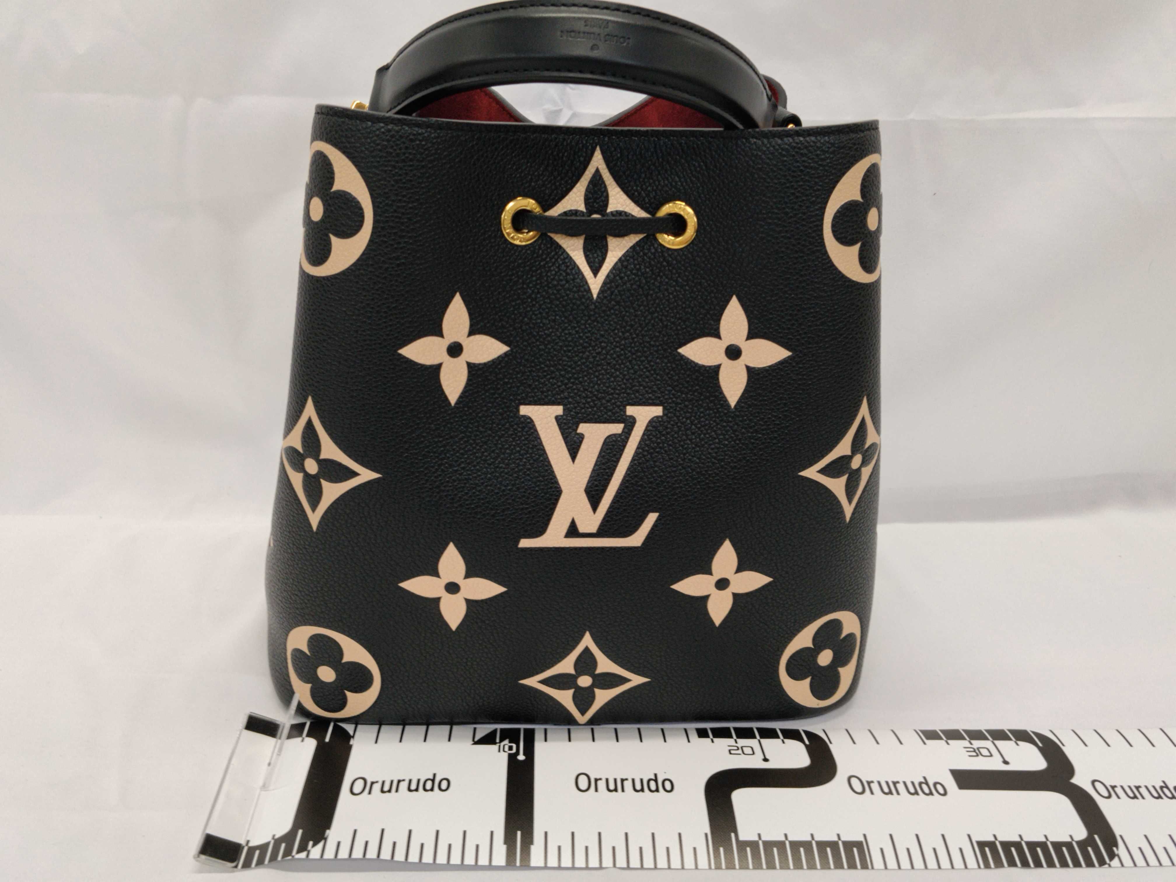 Monogram Empreinte NeoNoe MM Monogram Empreinte M45497 Shoulder Bag — view 2