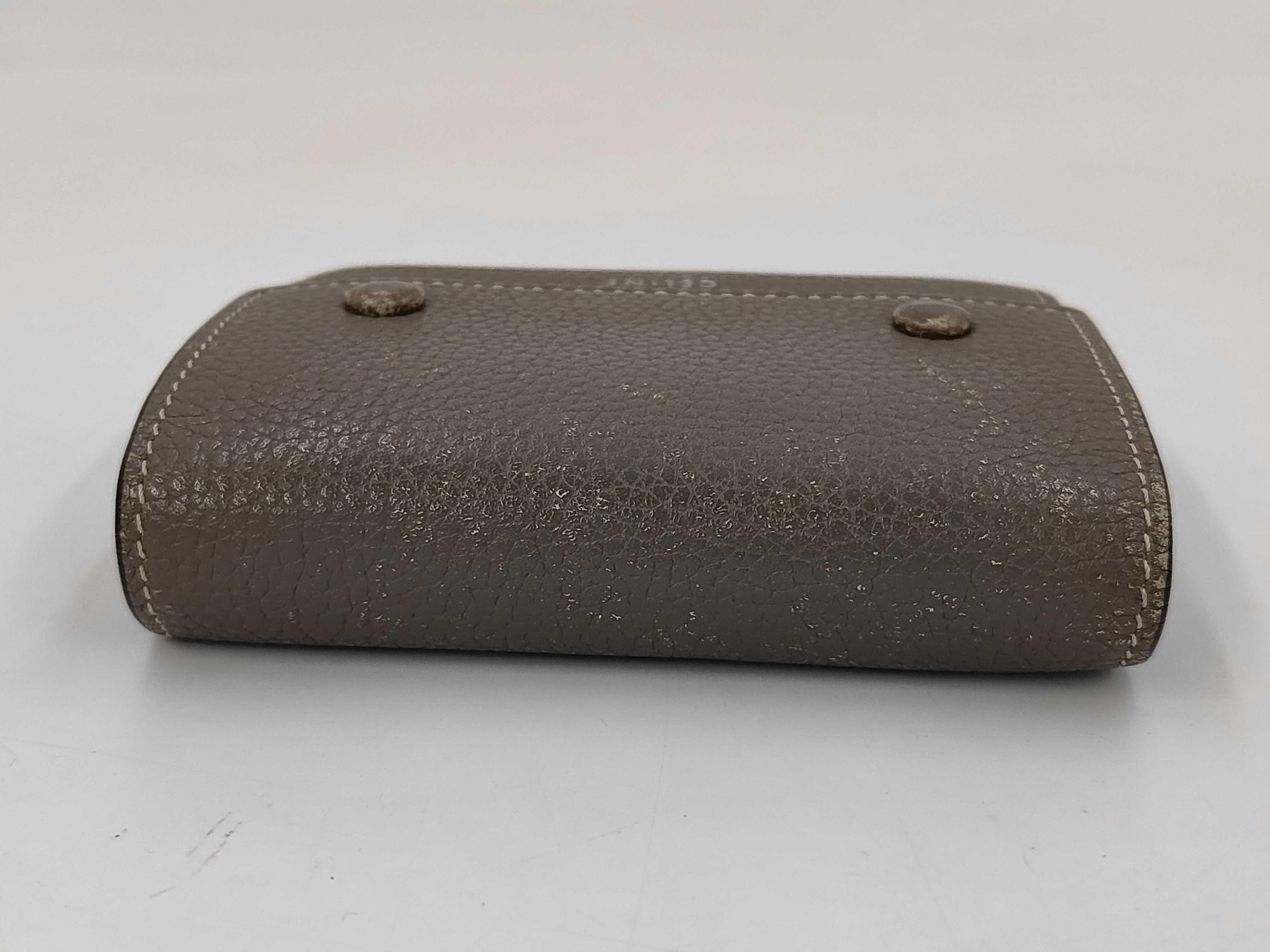wallet — view 5