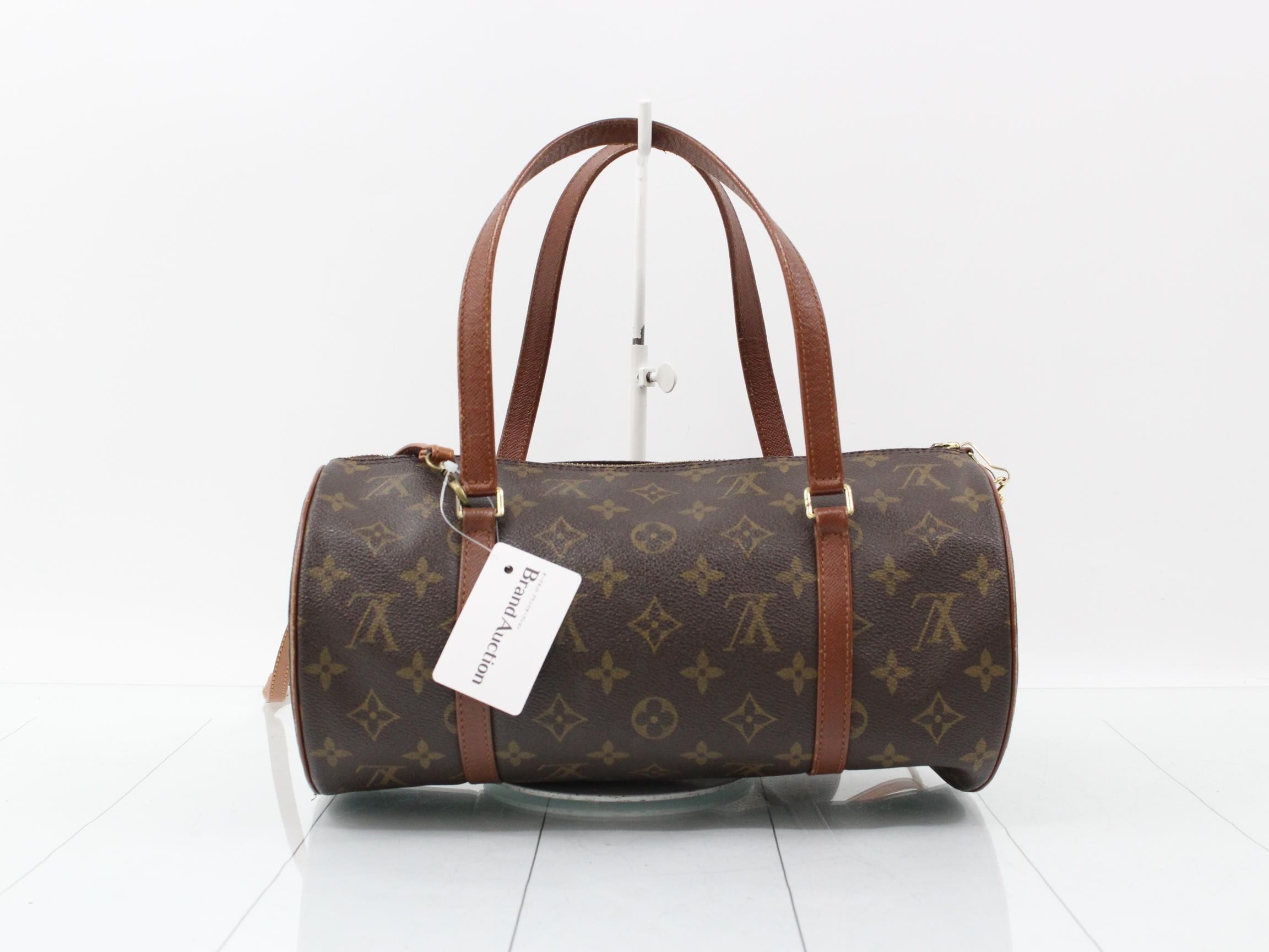 LOUIS VUITTON handbag — view 2