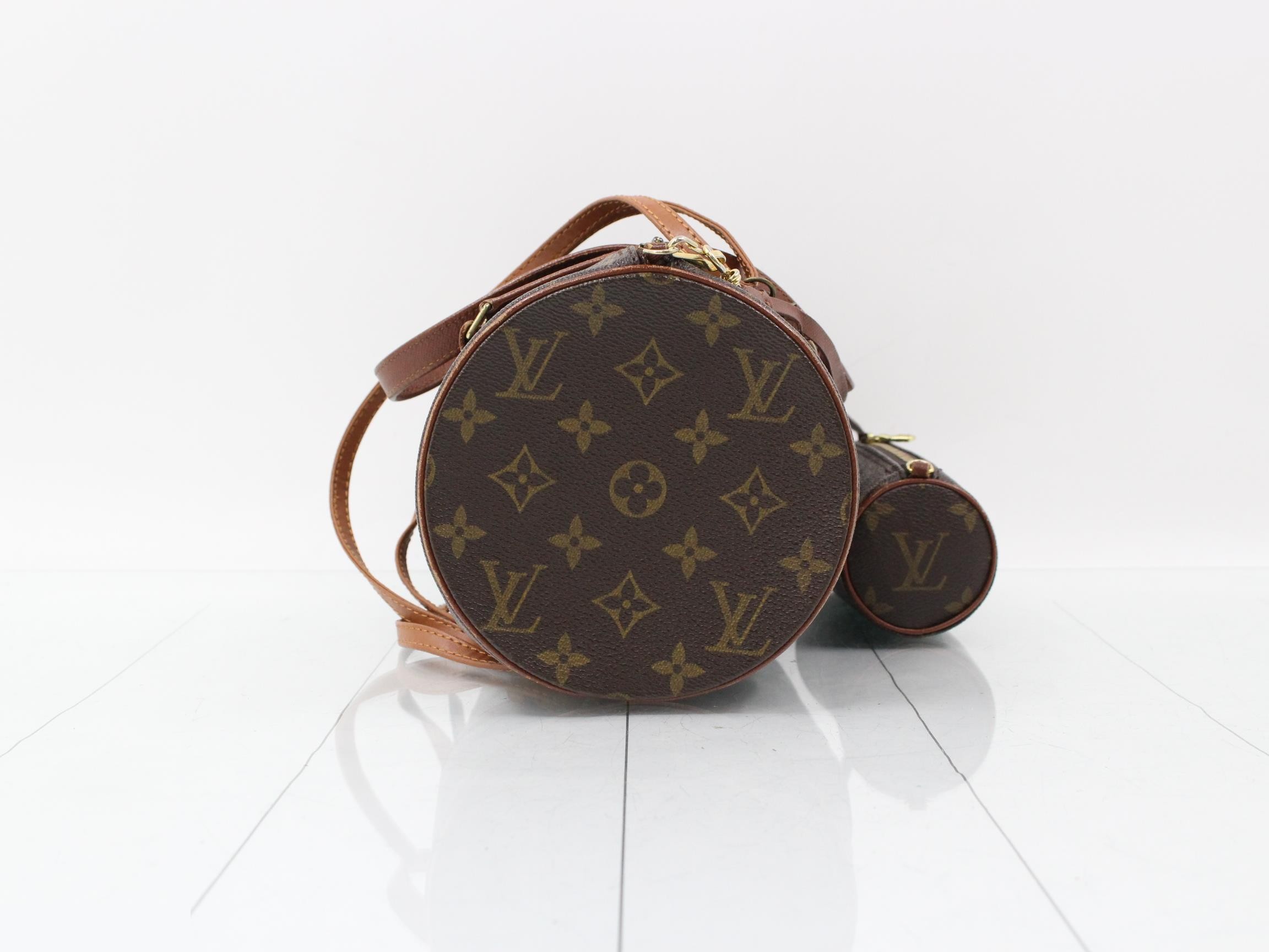 LOUIS VUITTON handbag — view 4