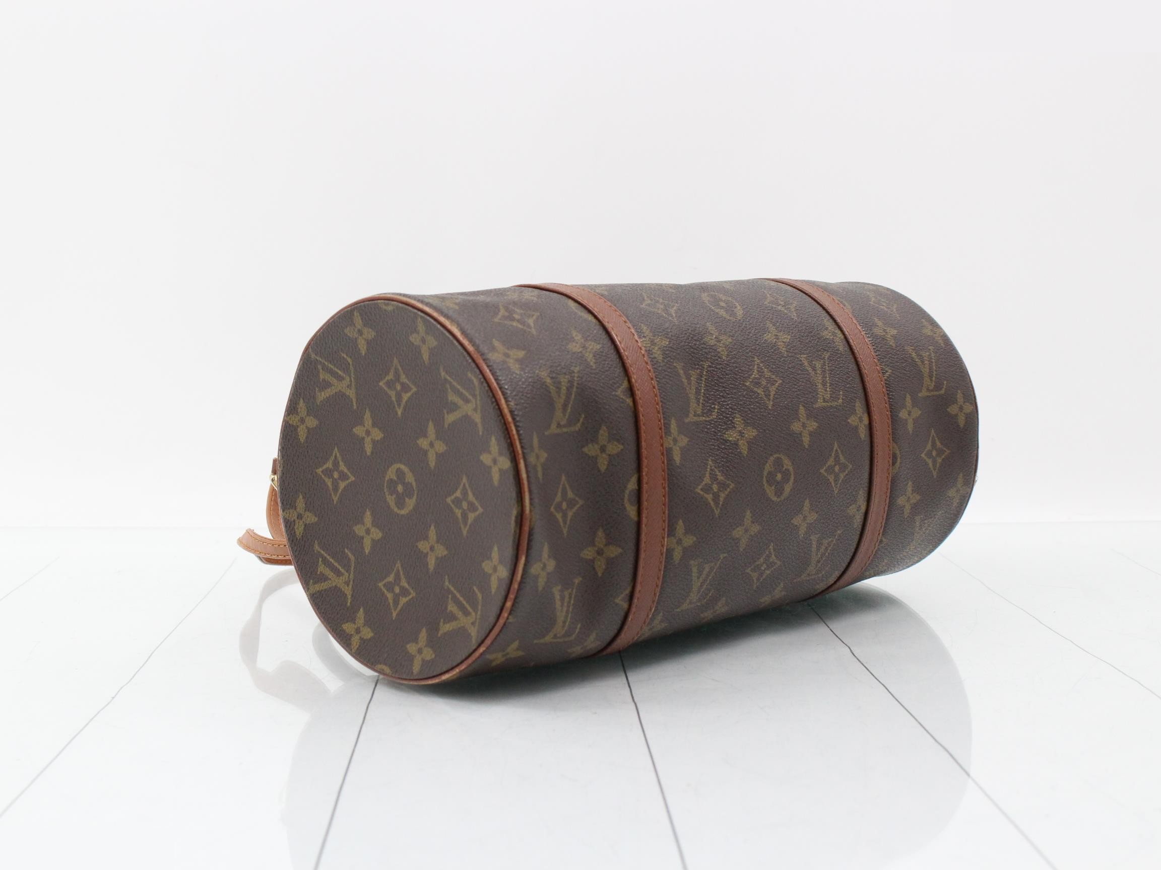 LOUIS VUITTON handbag — view 5