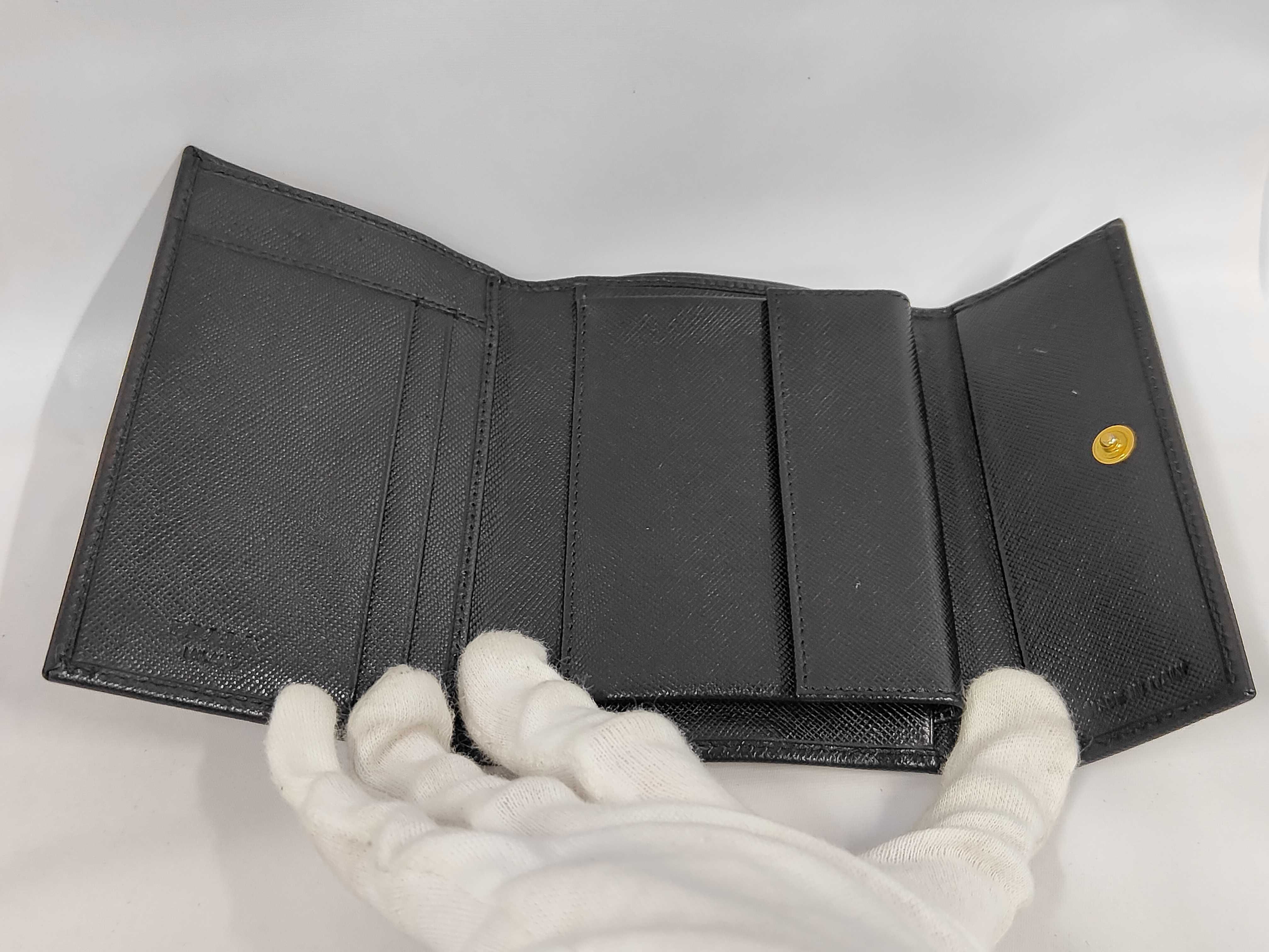 Saffiano / Folding Wallet / Leather Wallet — view 8
