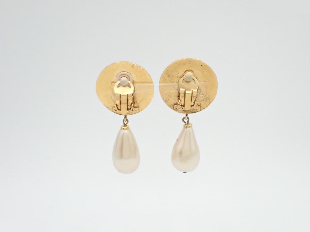 earrings — view 2