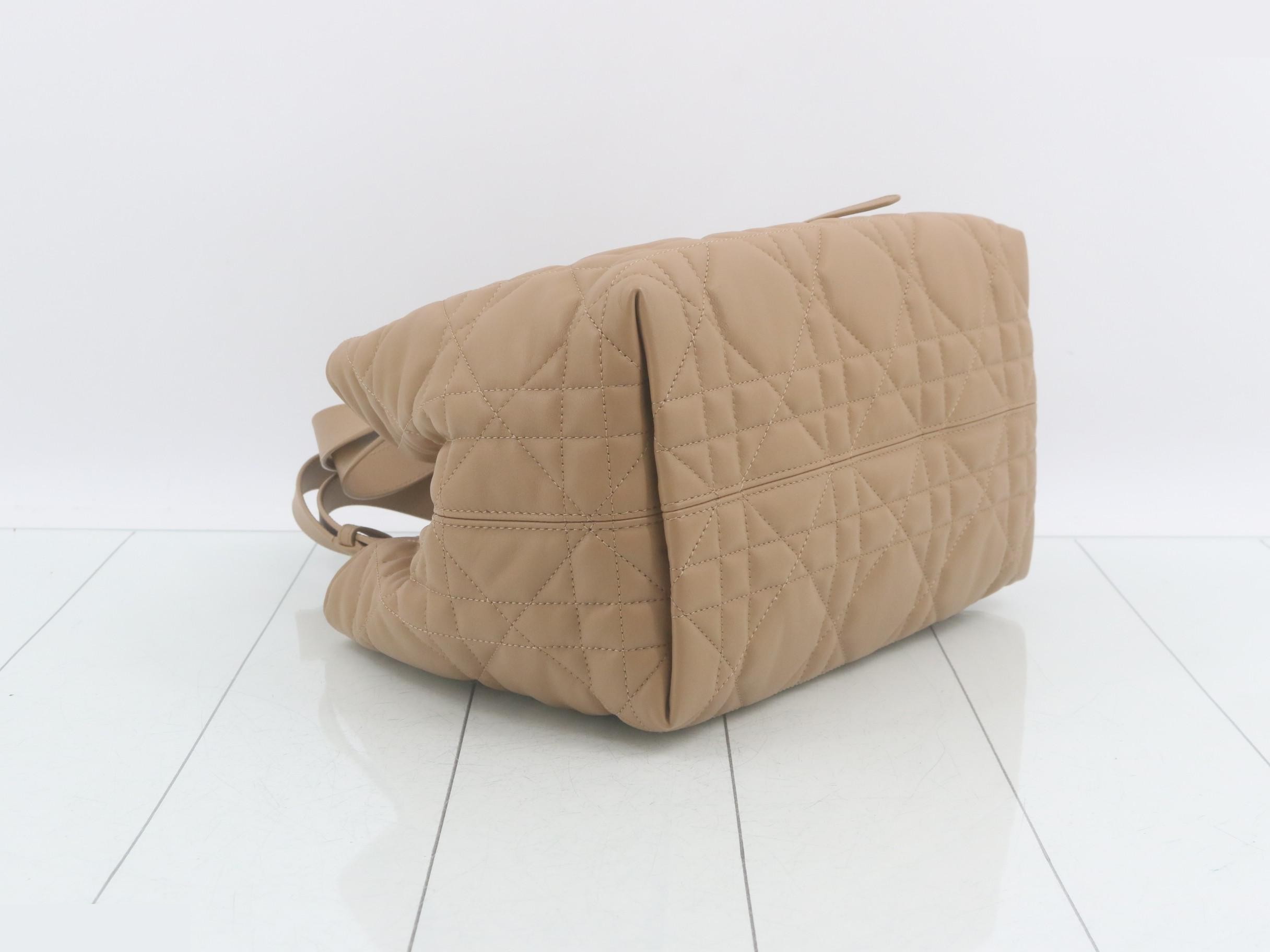 Toujours Medium Tote Bag M2821OSNW_M34U — view 5