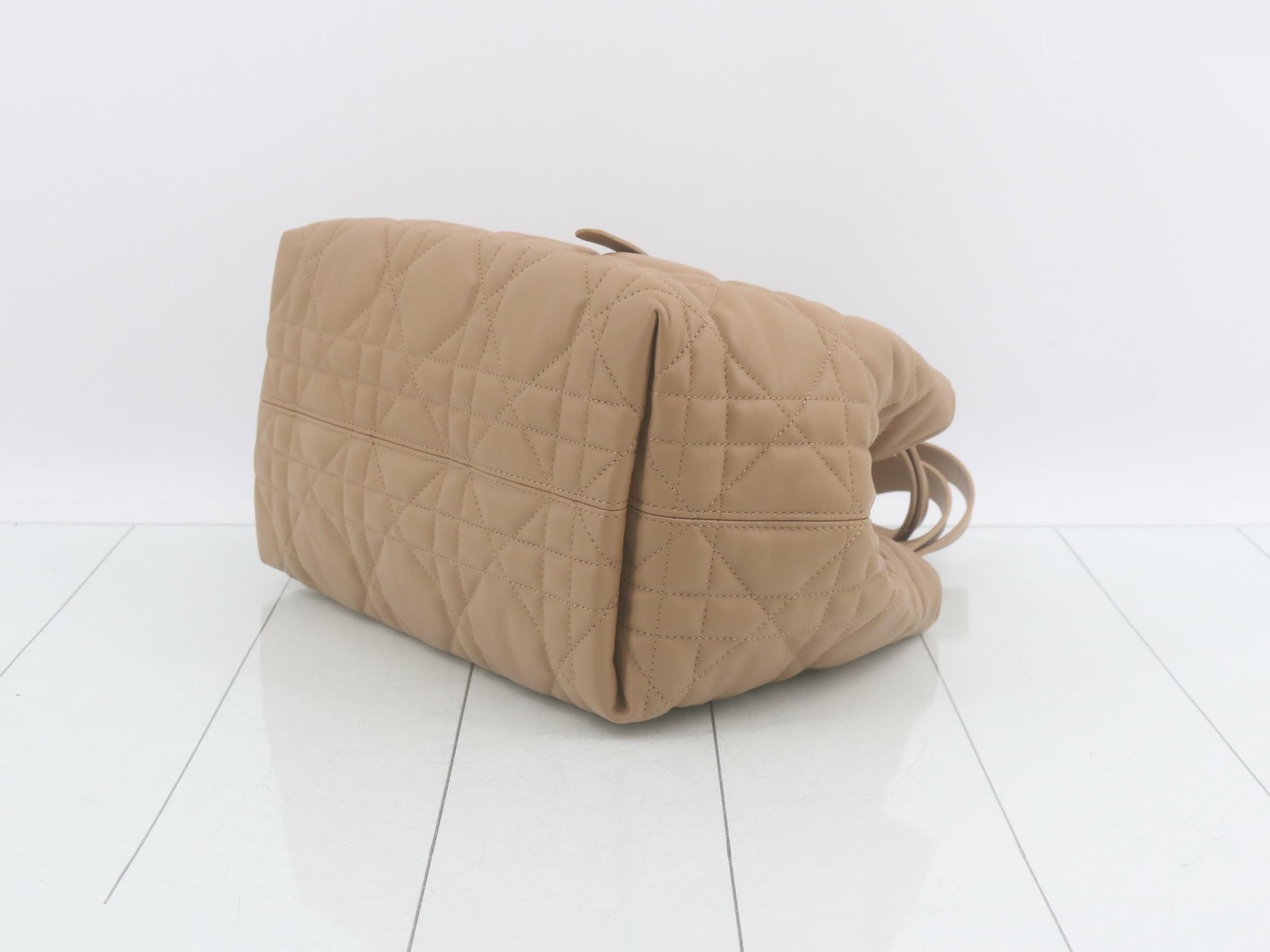 Toujours Medium Tote Bag M2821OSNW_M34U — view 6