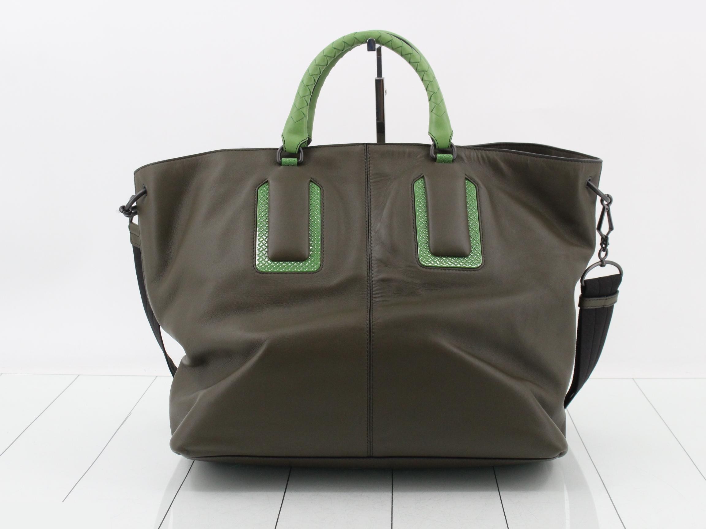 Intrecciato 2-Way Tote Bag, Leather, Khaki — view 2