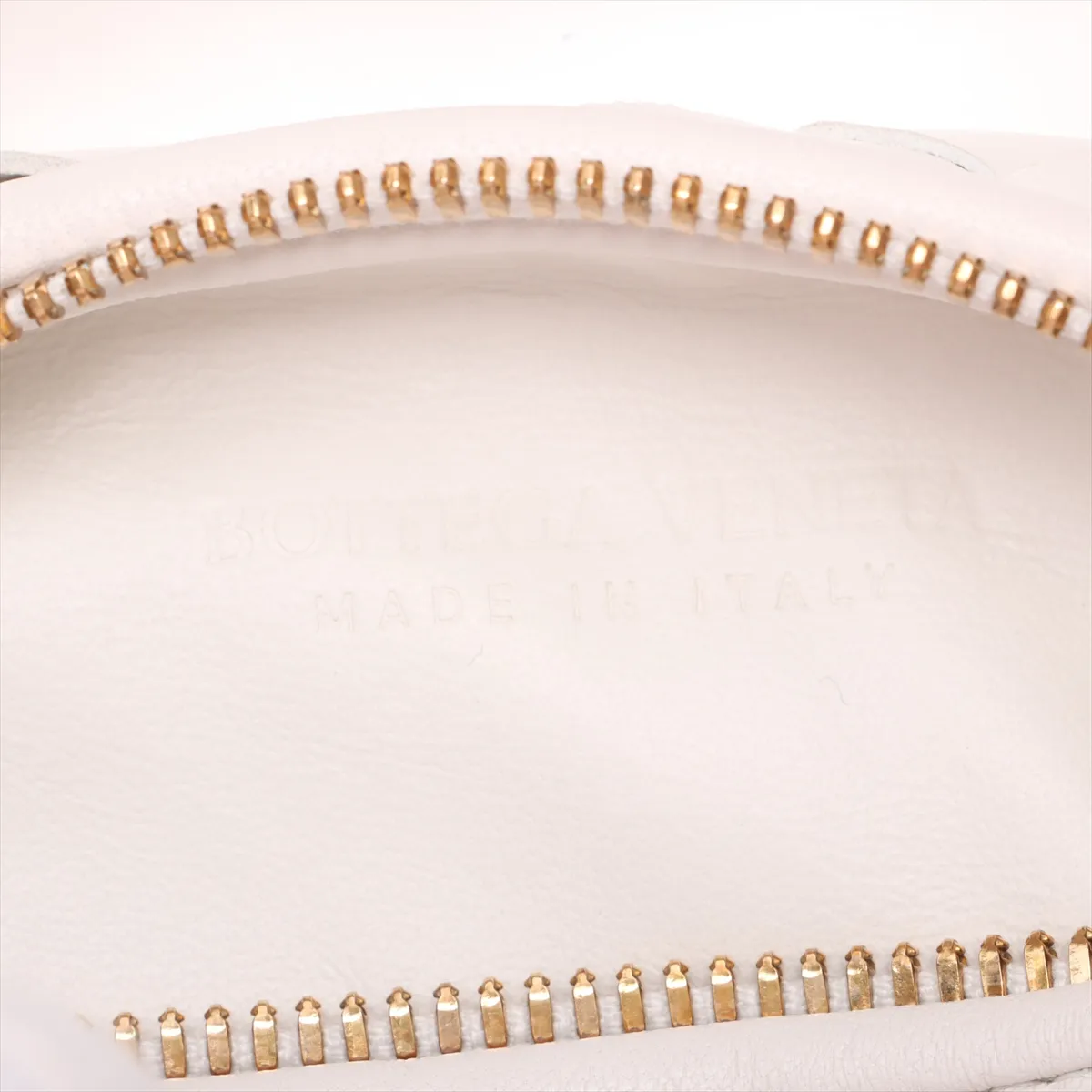 Intrecciato Mini Jodie Leather Handbag, White — view 8