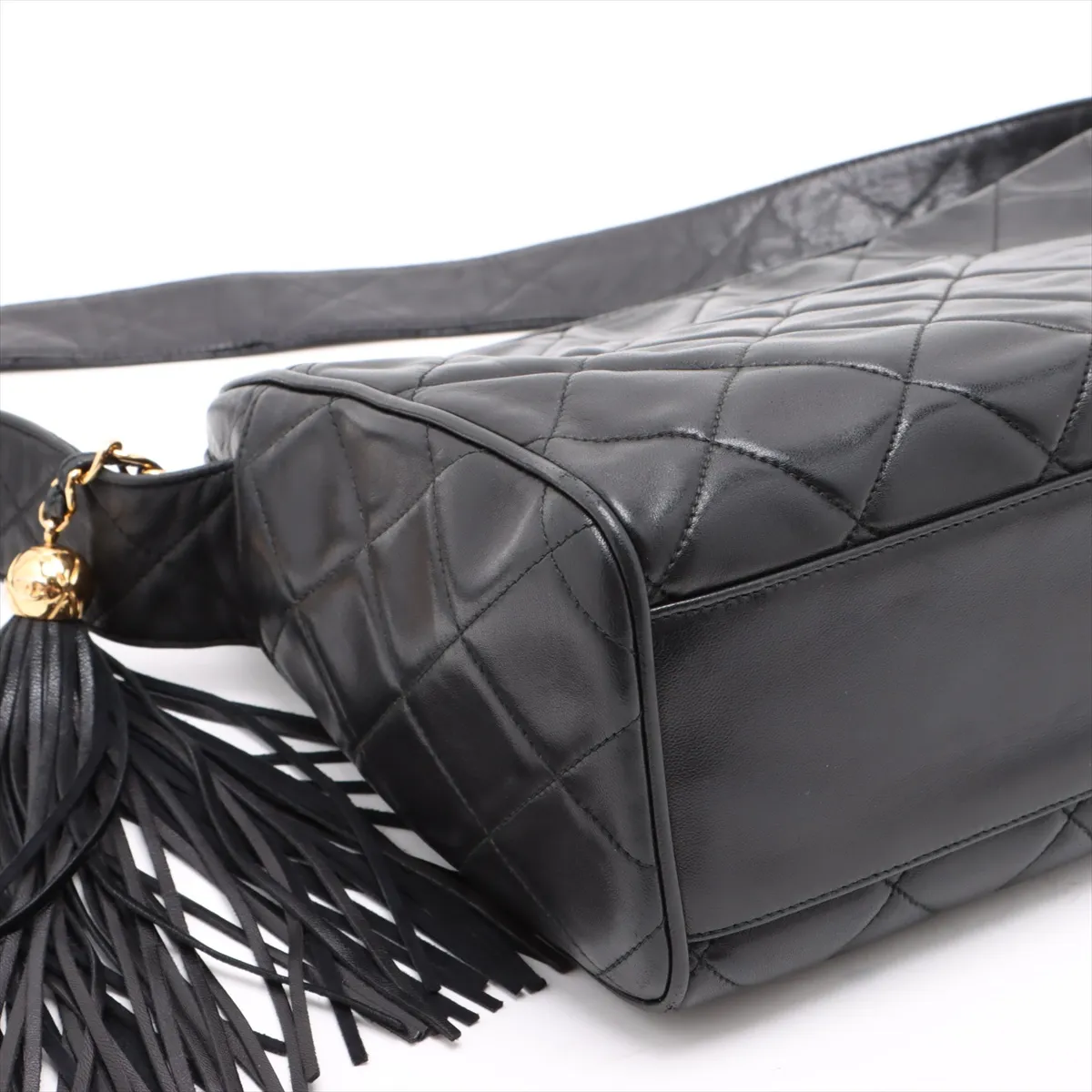 Matelasse Lambskin Shoulder Bag Fringe Black Gold Hardware 3478087 3rd Series — view 4