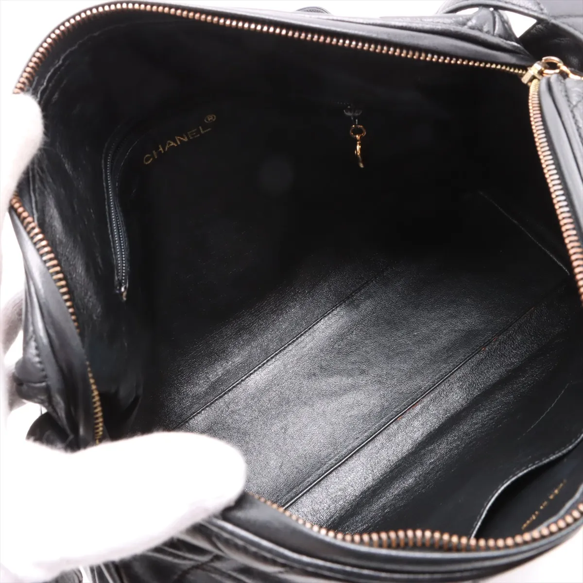 Matelasse Lambskin Shoulder Bag Fringe Black Gold Hardware 3478087 3rd Series — view 6