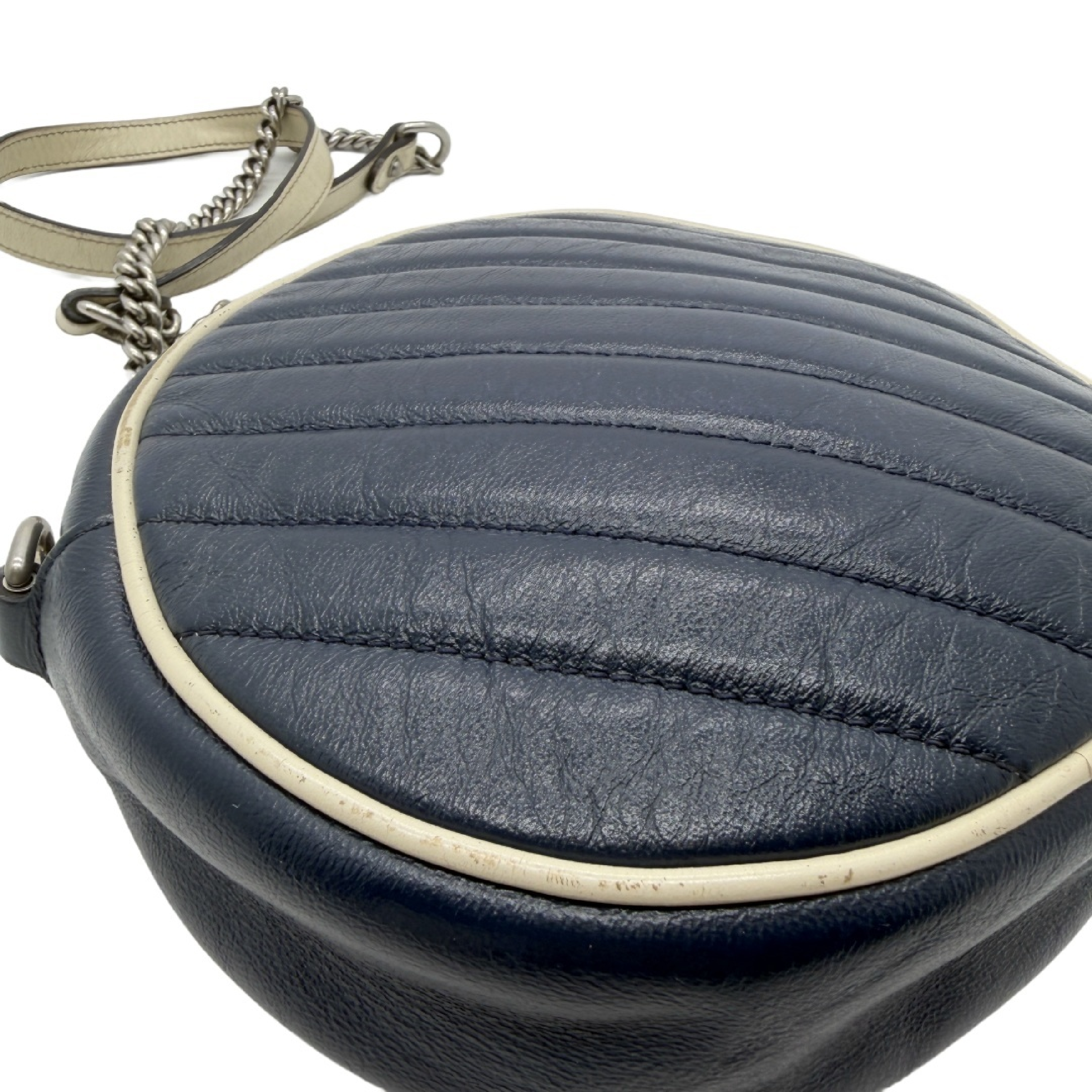 Marmont Round Shoulder Bag (Shoulder Bag) — view 6