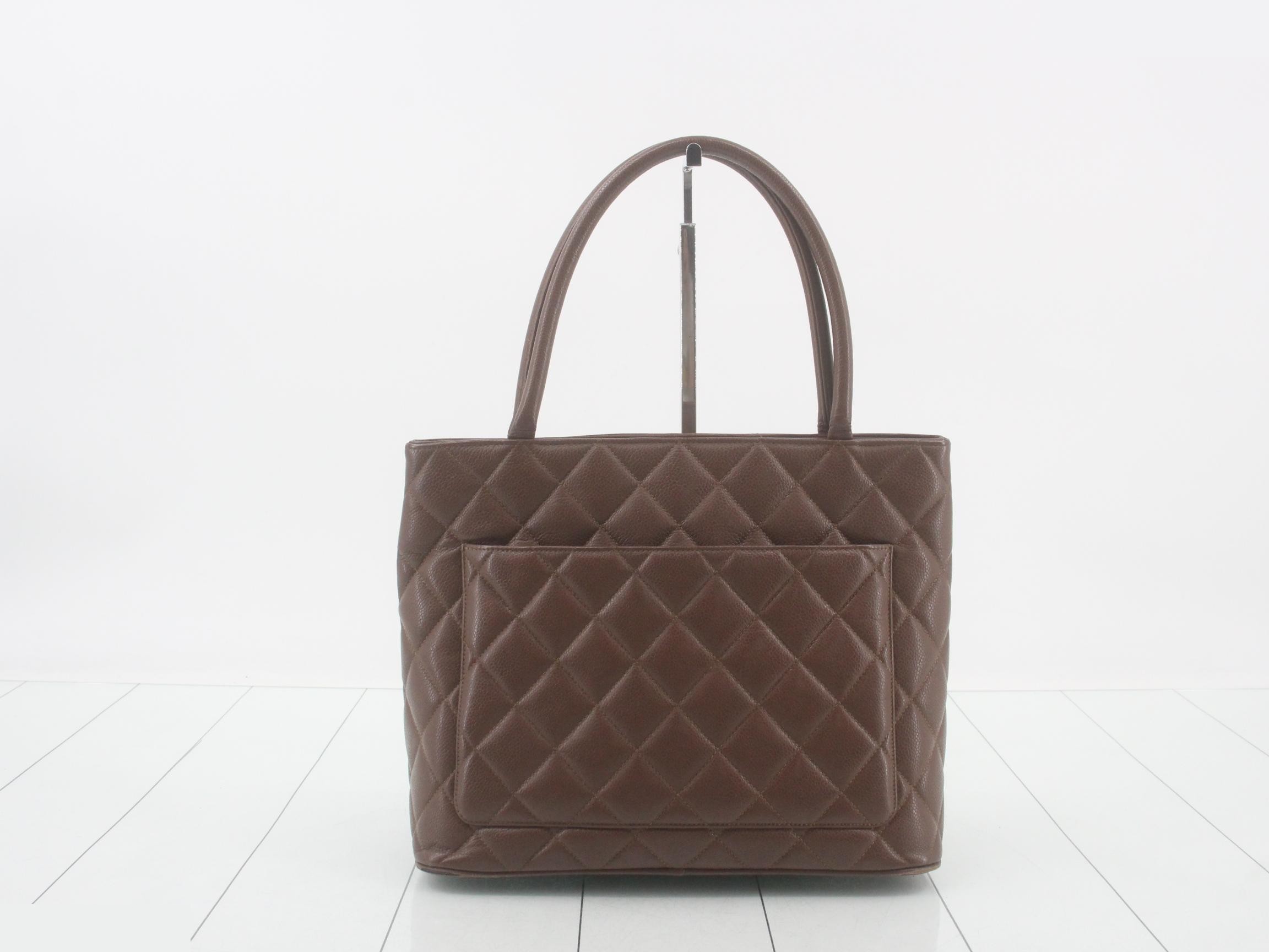 Reissue Tote Bag - Caviar — view 2
