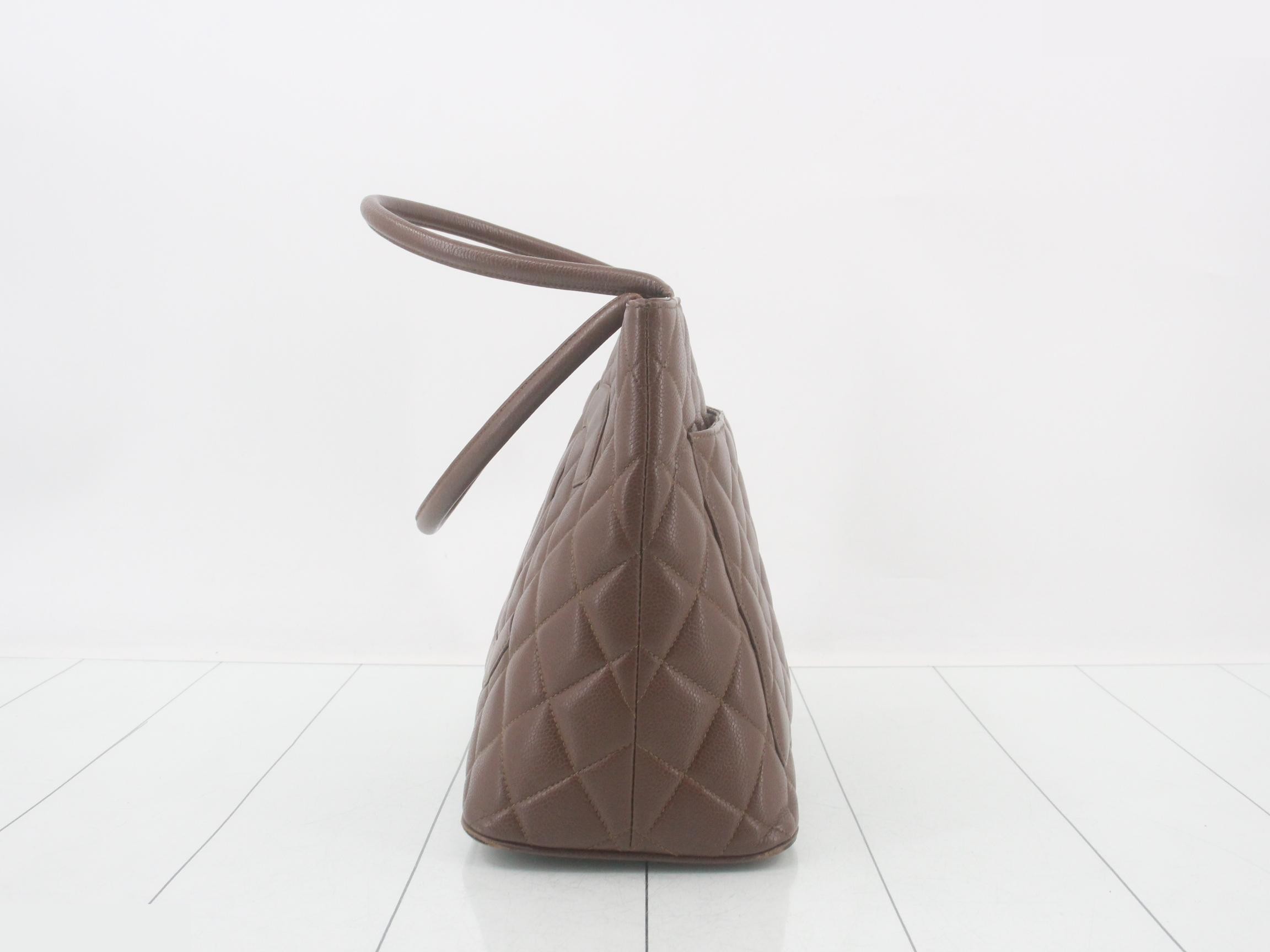 Reissue Tote Bag - Caviar — view 3