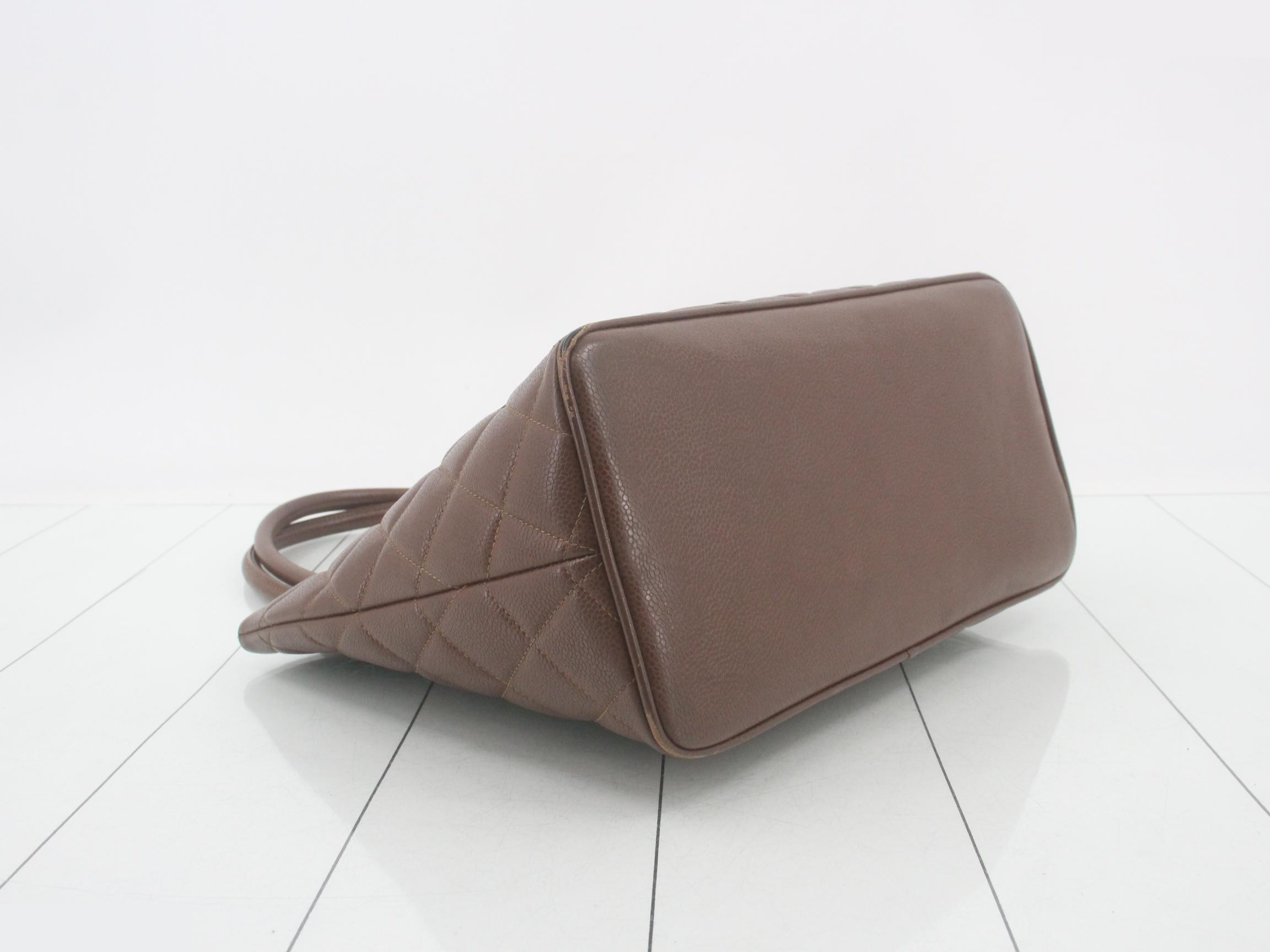 Reissue Tote Bag - Caviar — view 5