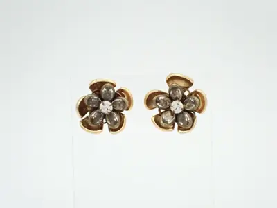 earrings, model 03P, camellia design, rhinestone, gold plated, 1.8cm wide.