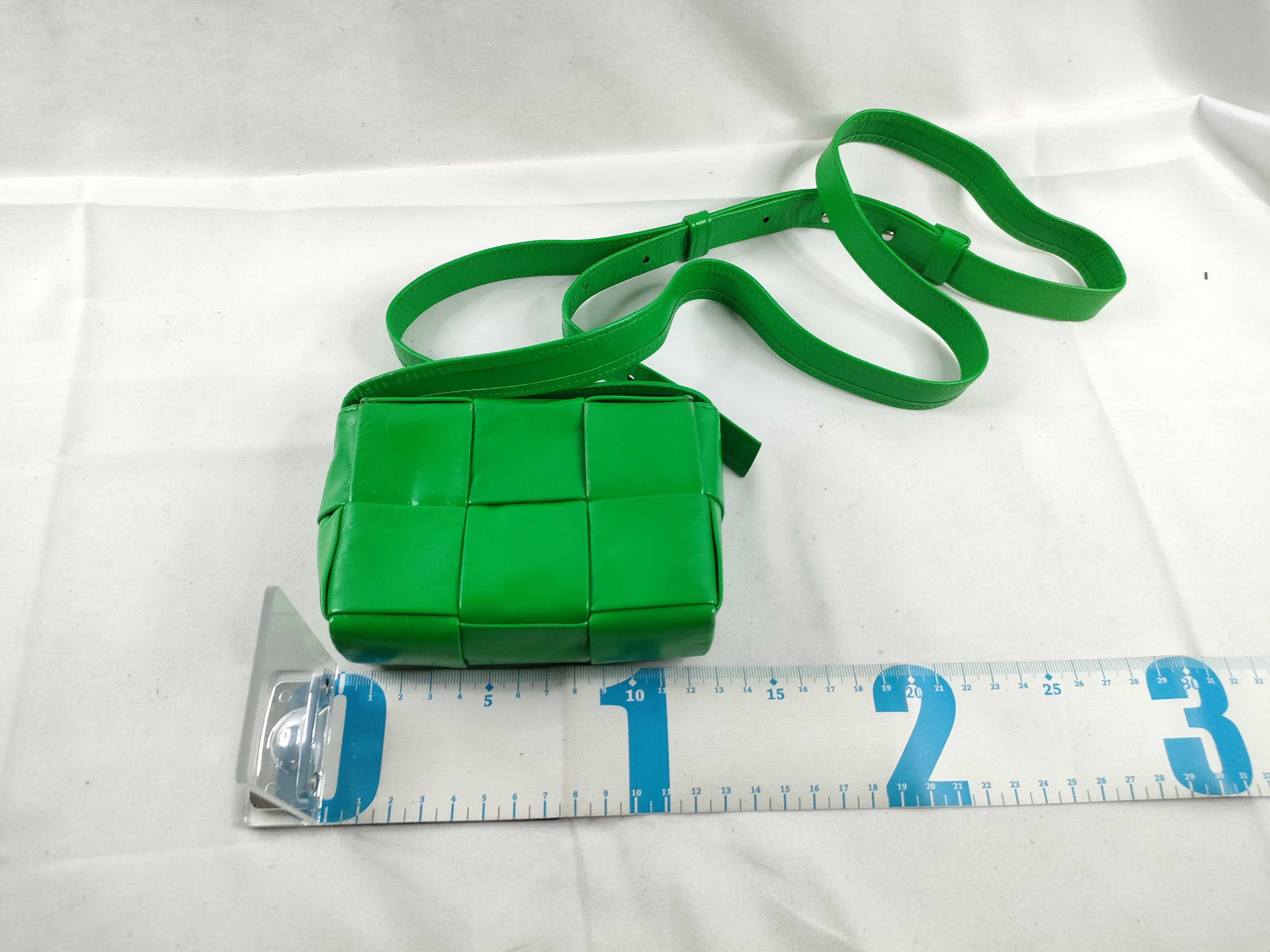 KR- Mini Cassette Belt Bag Parakeet Shoulder Bag — view 2