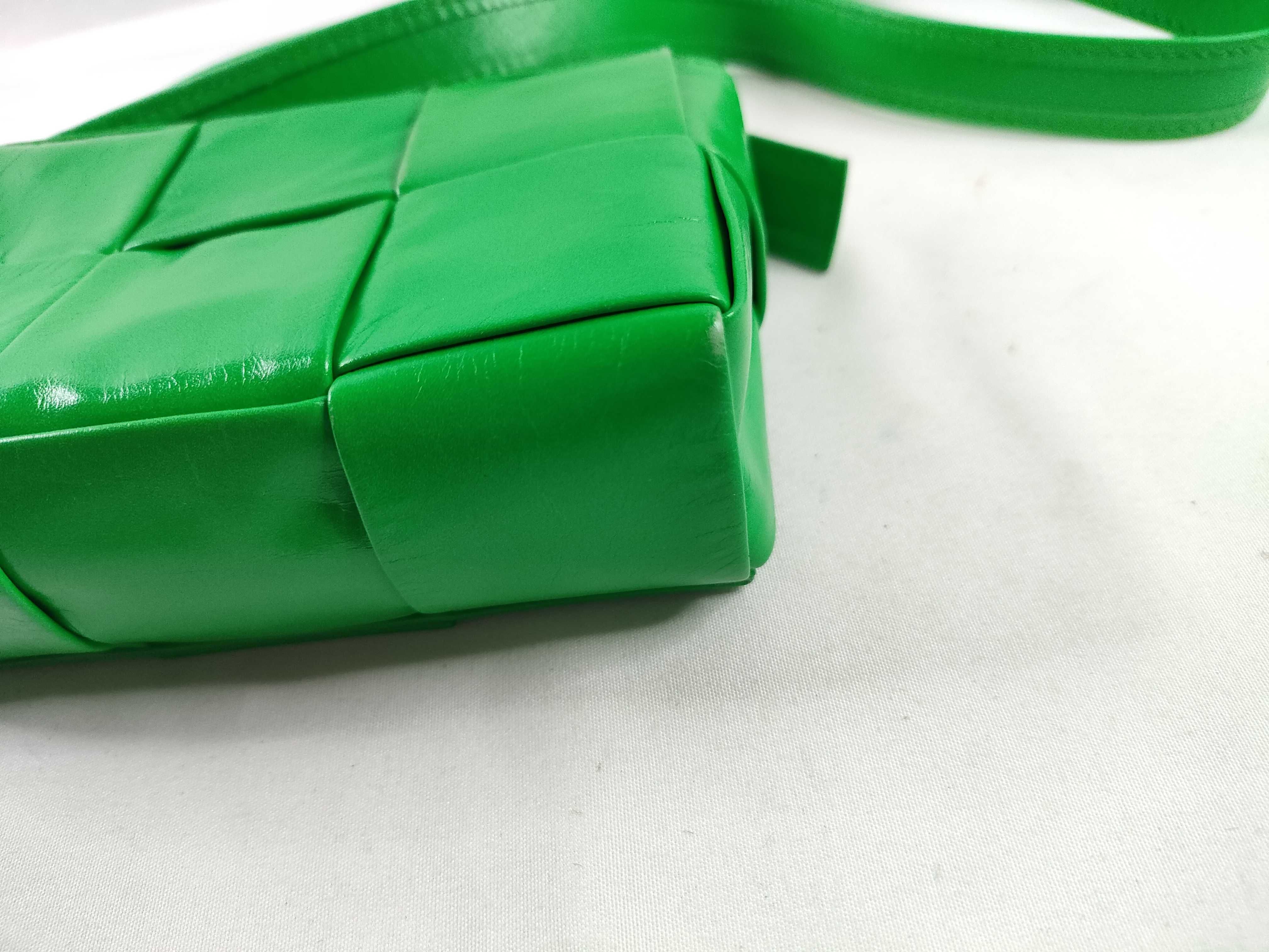 KR- Mini Cassette Belt Bag Parakeet Shoulder Bag — view 5