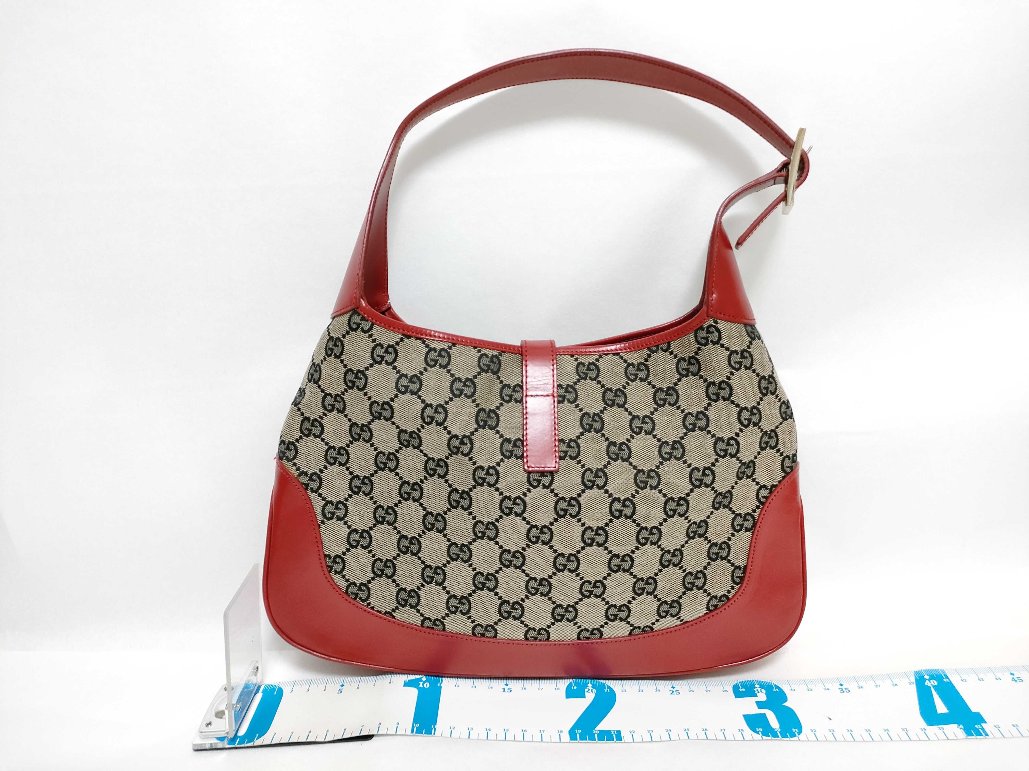 GG Canvas Shoulder Bag — view 2
