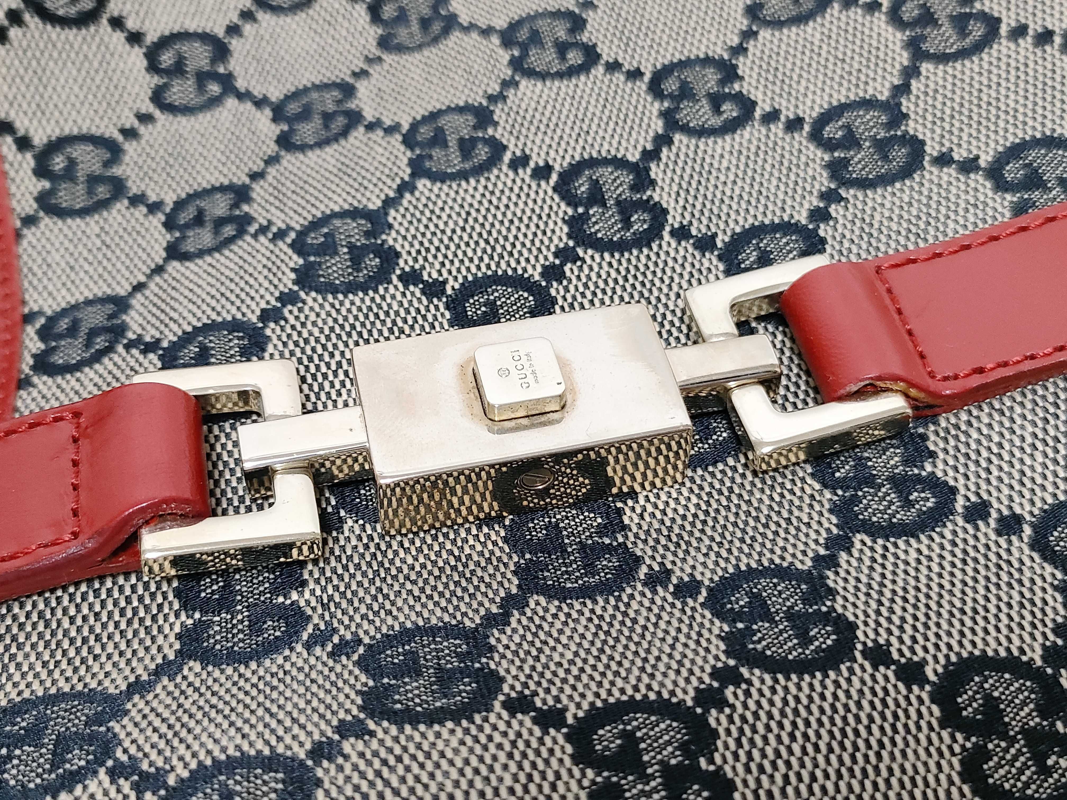 GG Canvas Shoulder Bag — view 14