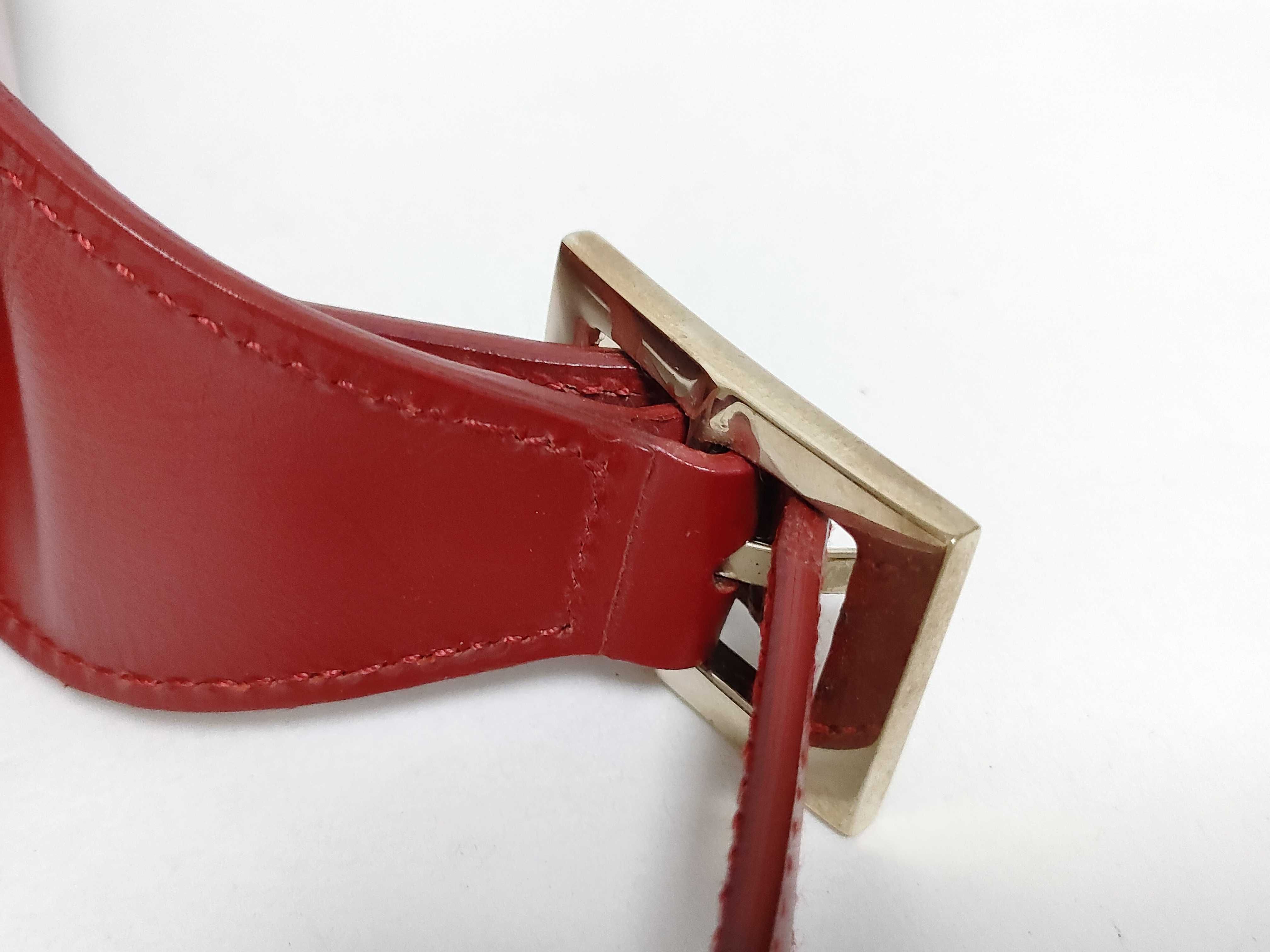 GG Canvas Shoulder Bag — view 5