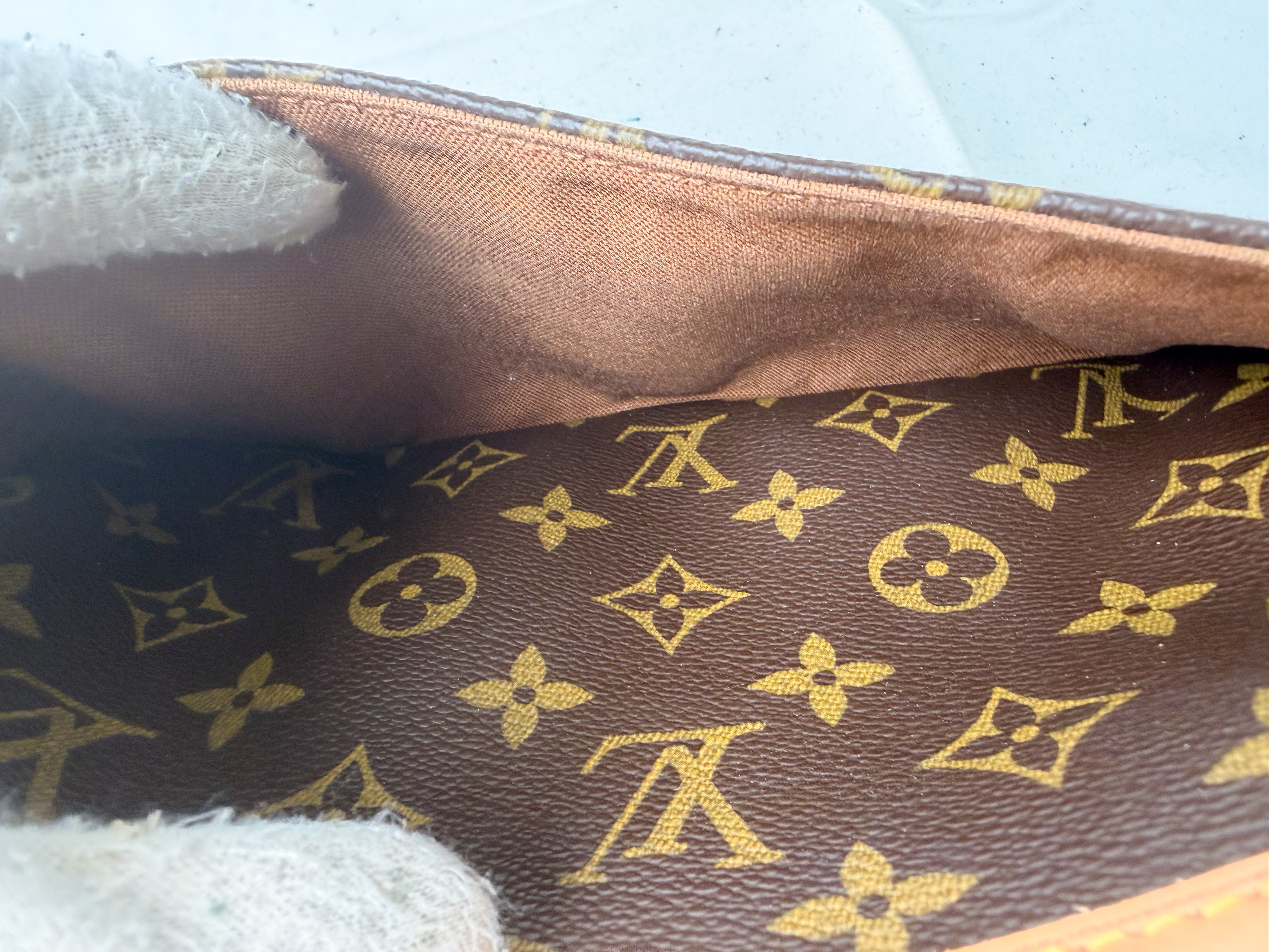 Onogram M42250 Sologne SL1013 Shoulder Bag — view 12