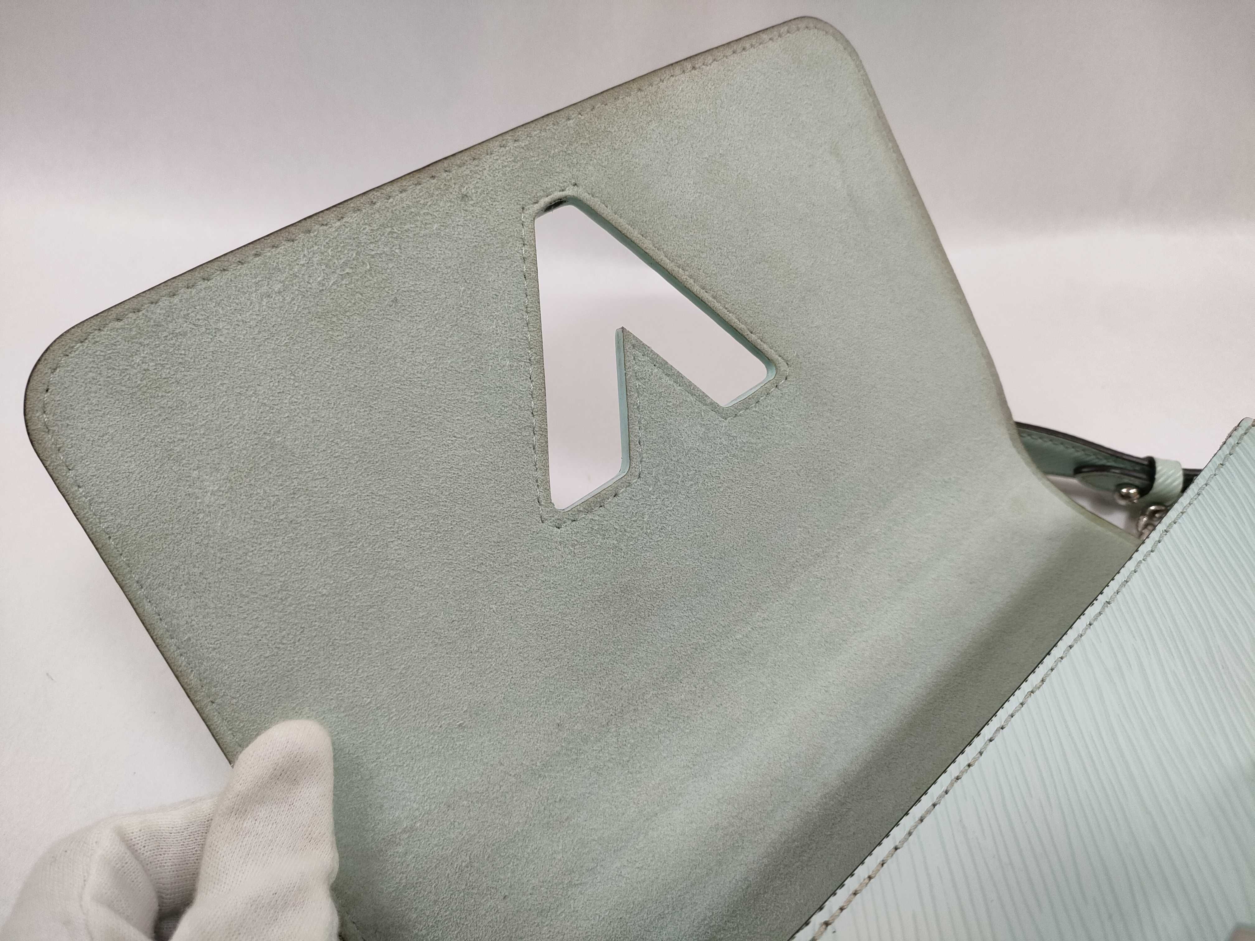 Epi Louis Vuitton Twist Shoulder Bag — view 12