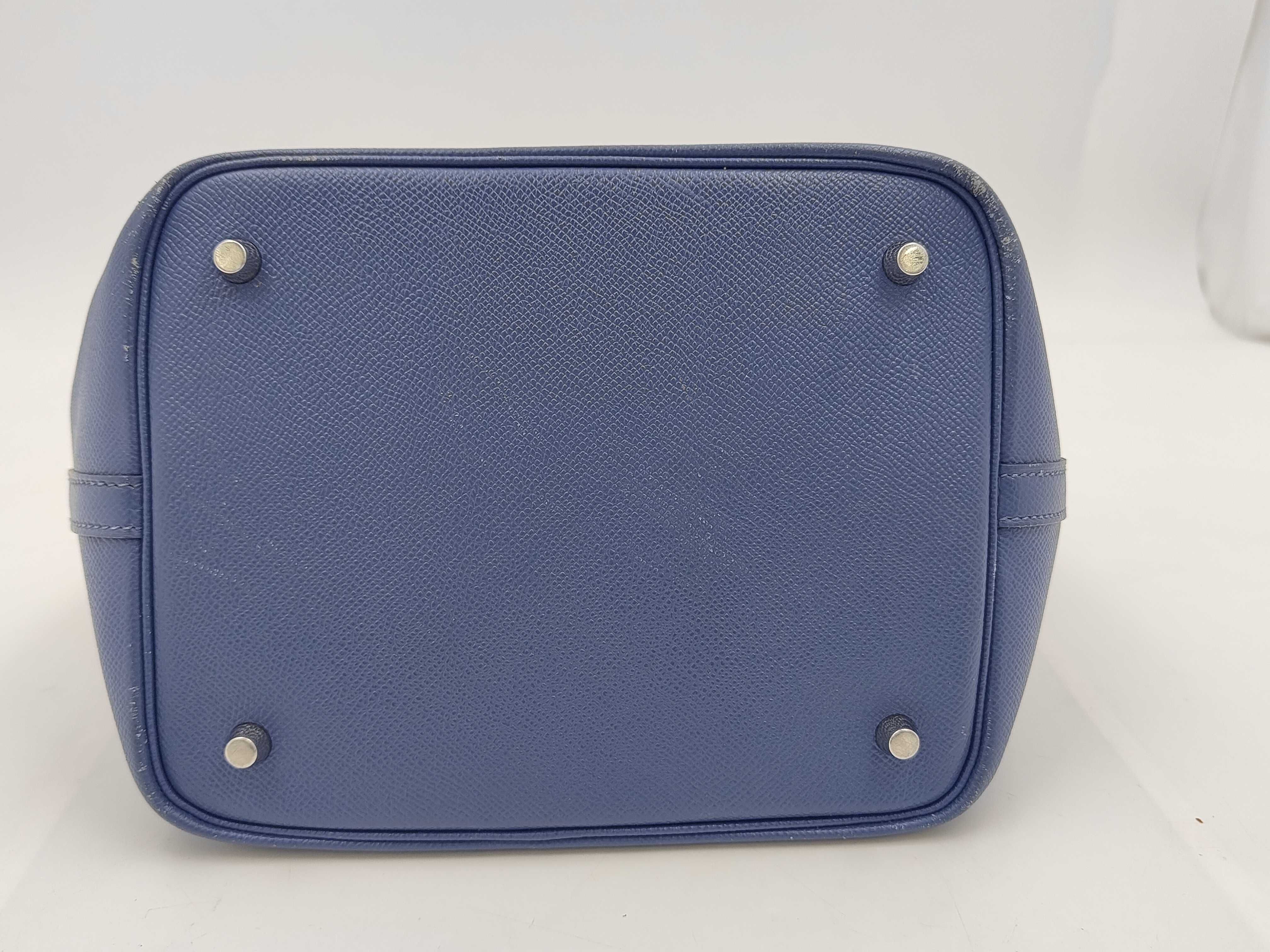 Picotin Lock 22 MM Tressage Veau Epsom Silver Hardware C Stamp: 2018 Handbag — view 6