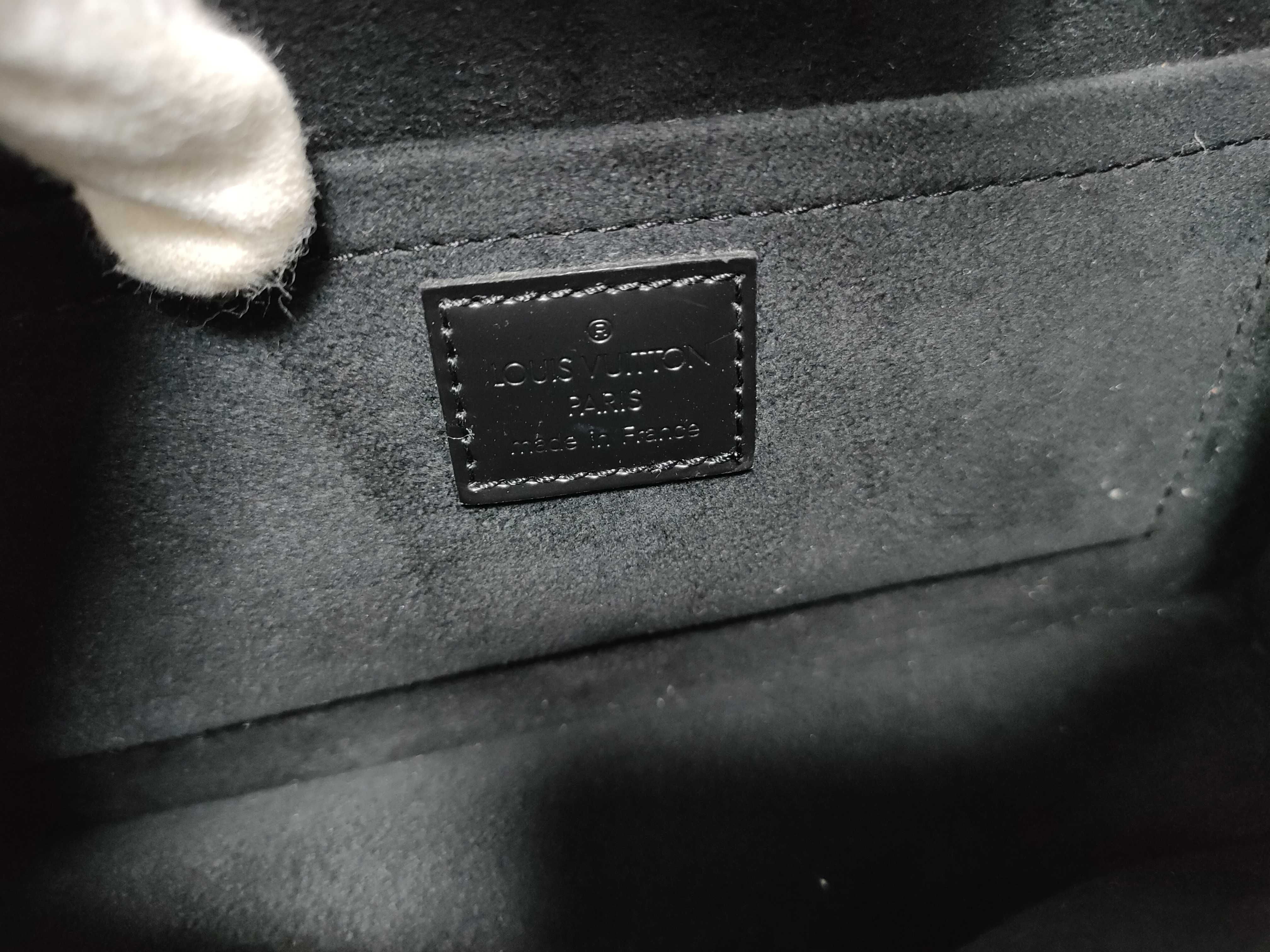Monogram of Art Pouch M92816 Handbag — view 15