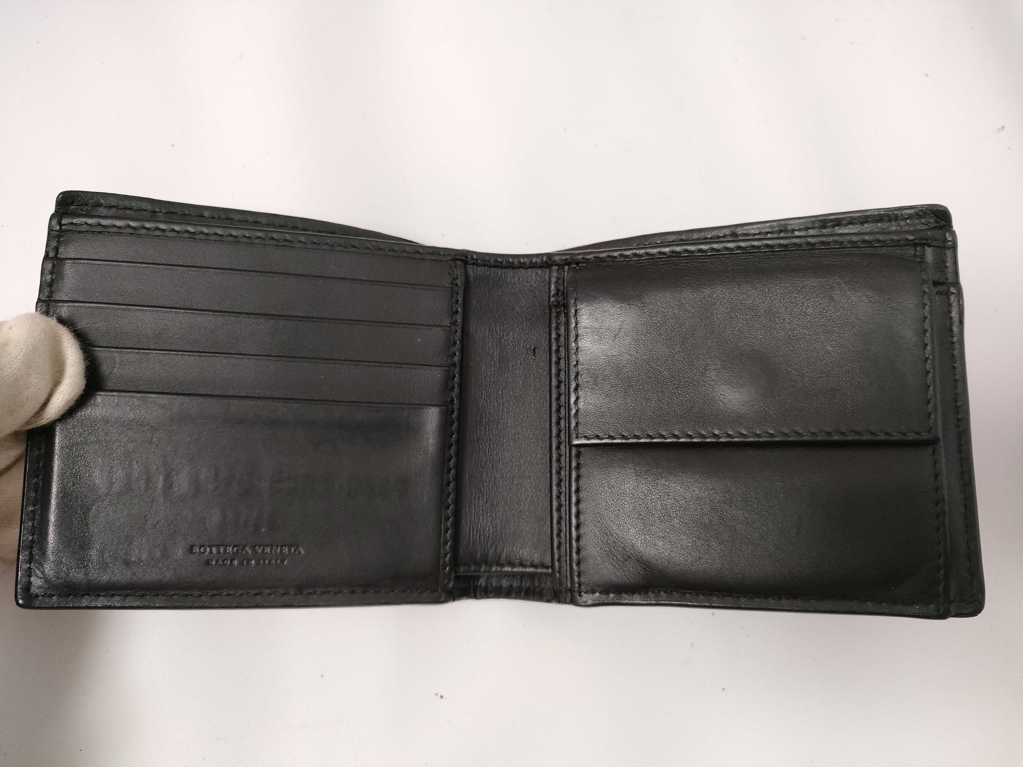 Intrecciato Compact Wallet Leather Black — view 3