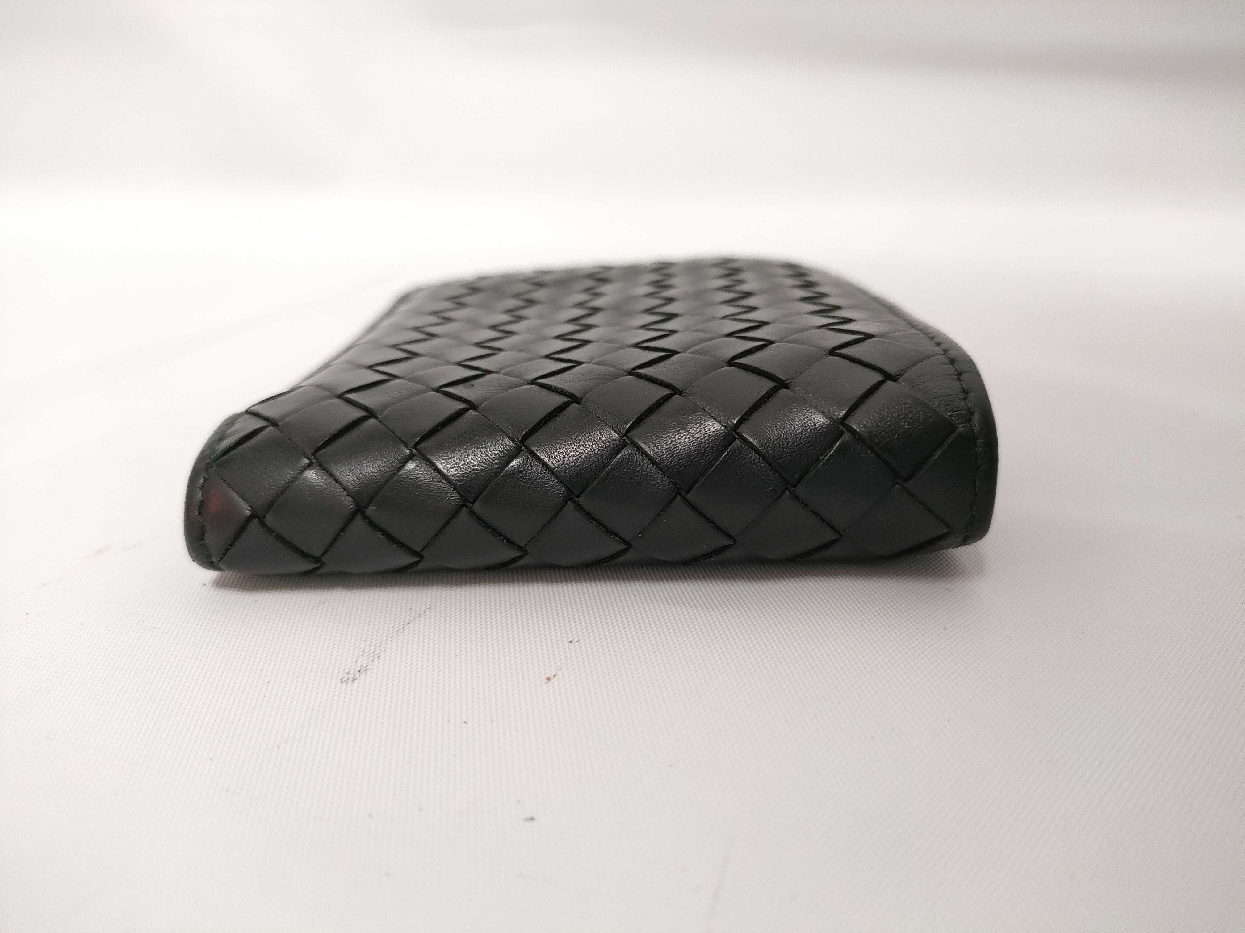 Intrecciato Compact Wallet Leather Black — view 9