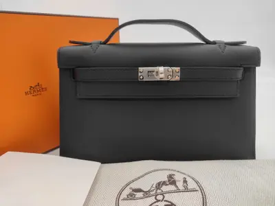 Pochette Kelly, Black Swift Leather, Silver Hardware, G Stamp, Handbag