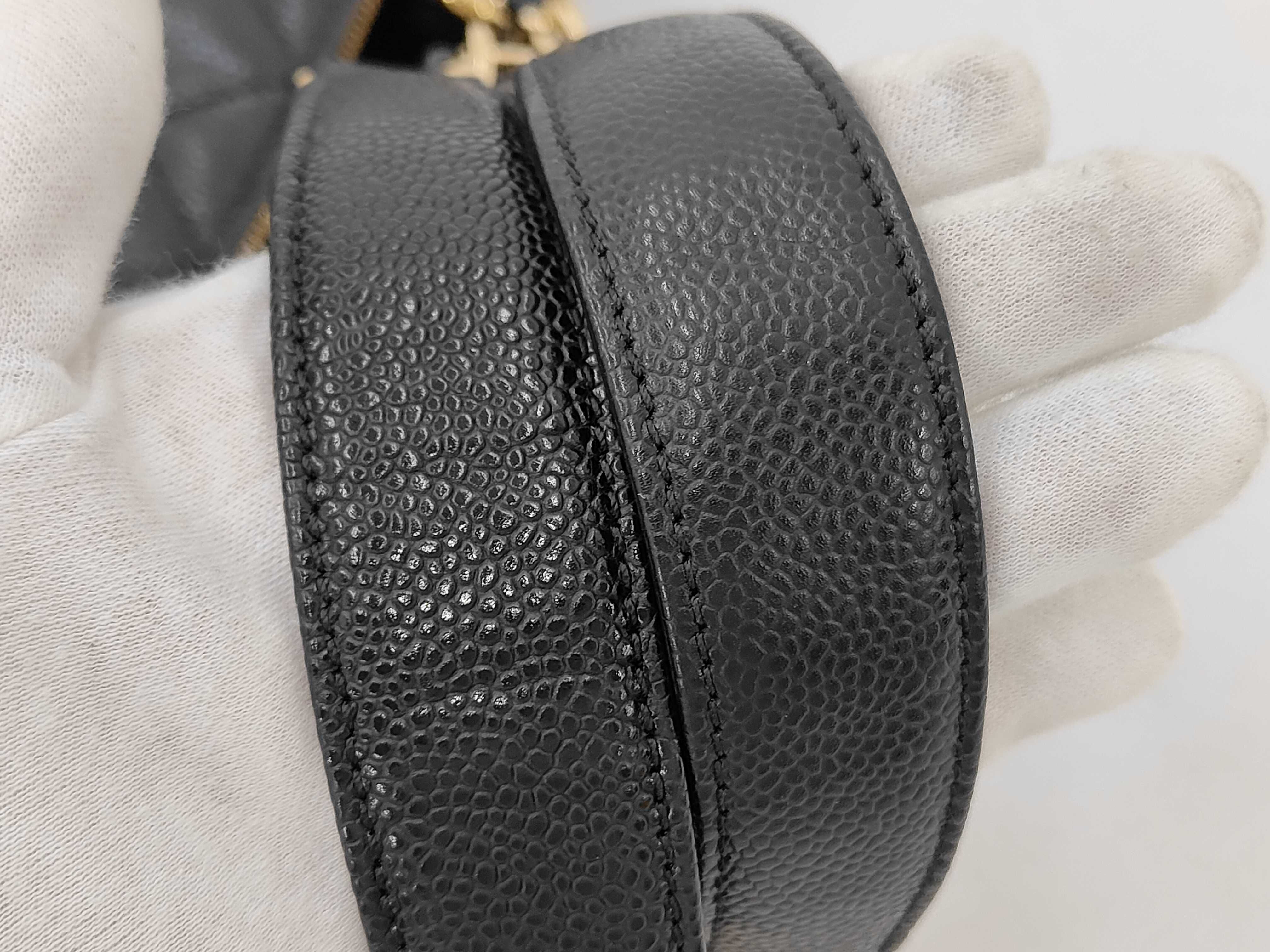 Caviar Skin GST Chain Tote Bag, Black with Gold Hardware, with Authenticity Card and Seal, Shoulder Bag (Stored Item) — view 6