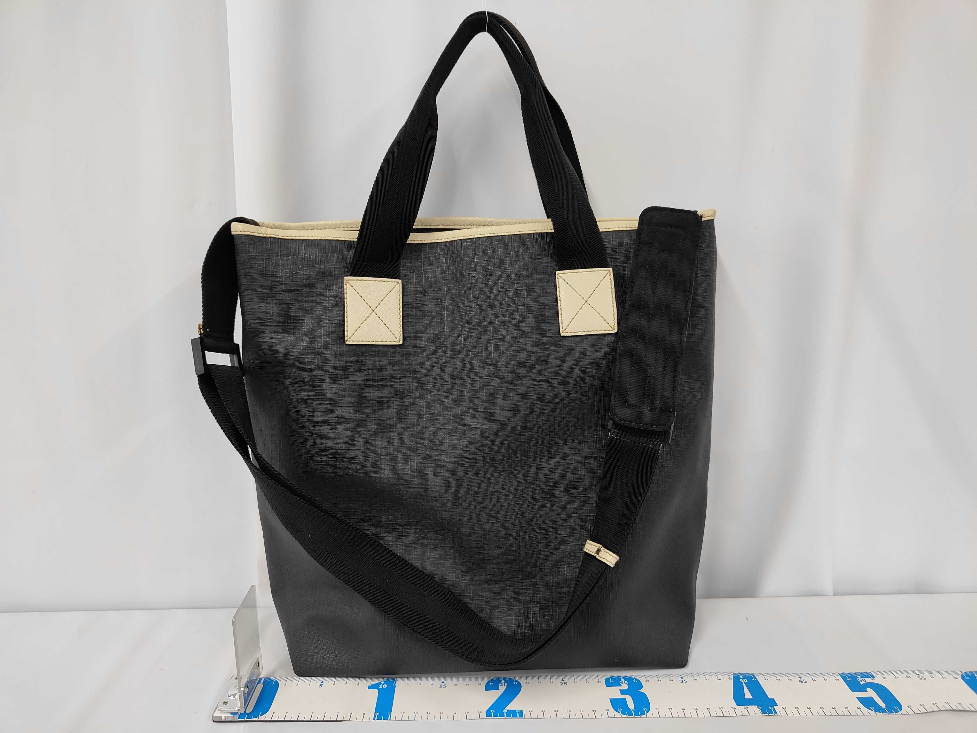 GG Supreme Tote Bag Shoulder Bag — view 2