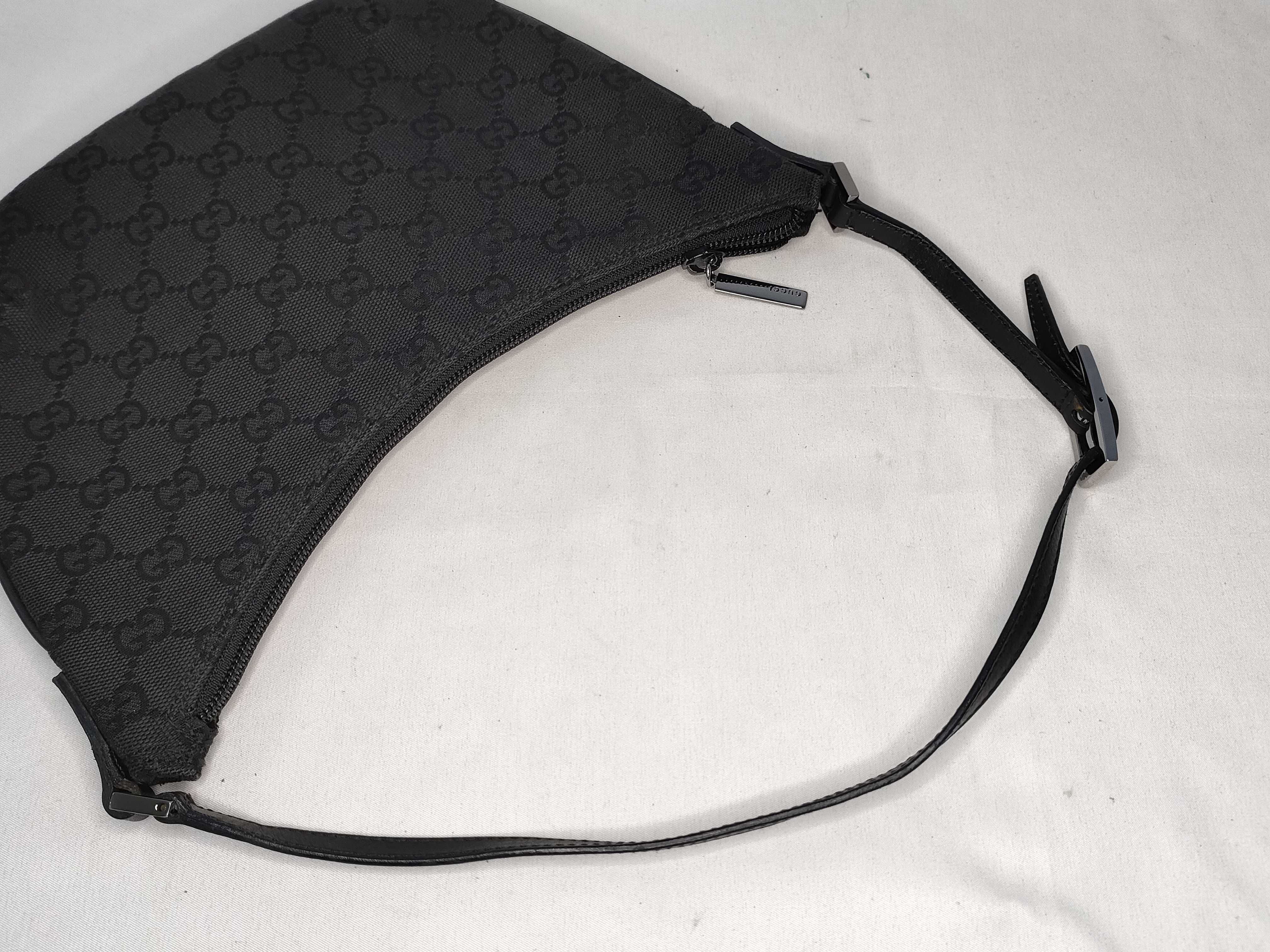handbag/accessory pouch, leather and canvas, GG pattern. — view 3