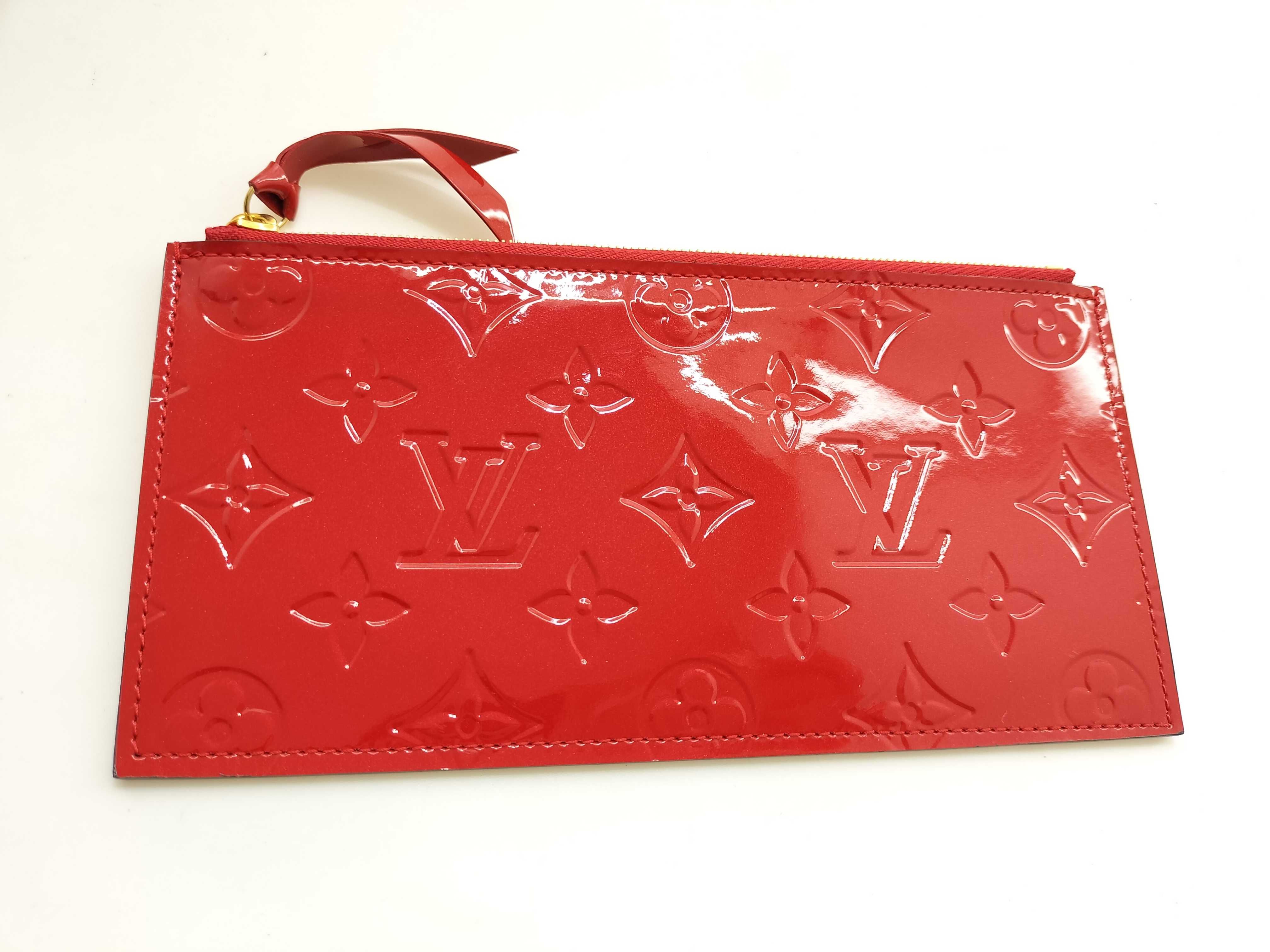 Vernis Louis Vuitton Enamel Pochette Felicie Monogram Shoulder Bag — view 13
